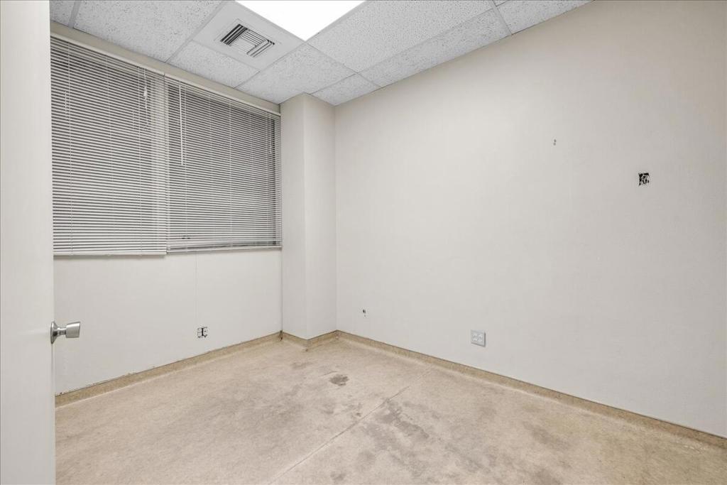 74090 El Paseo 101