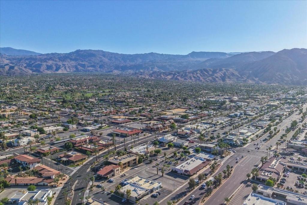 74090 El Paseo 101