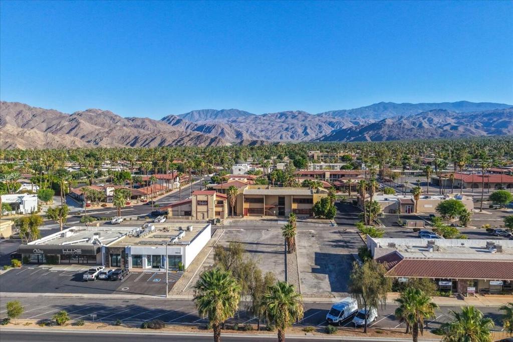 74090 El Paseo 101