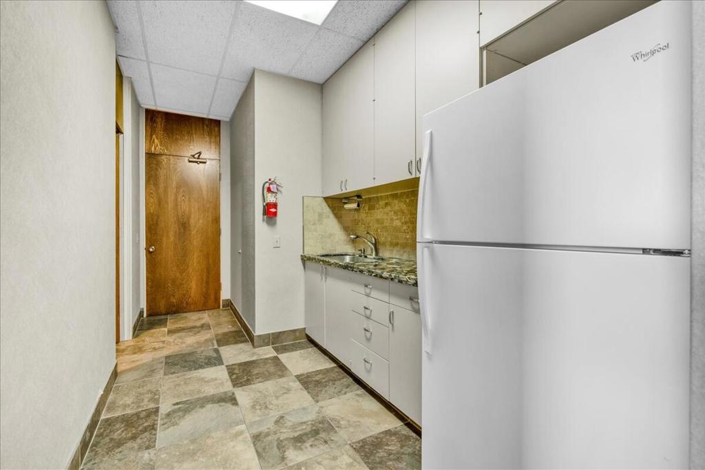 74090 El Paseo 101