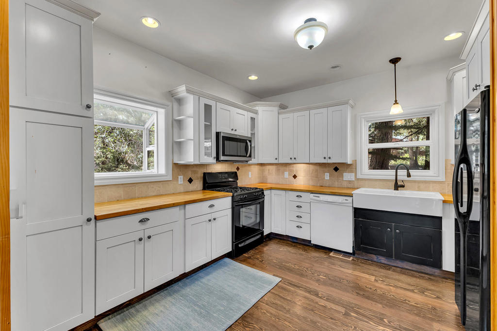 53590 Marian View Drive