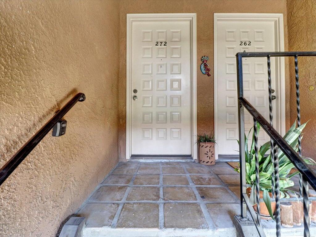 291 E Mel Avenue 272