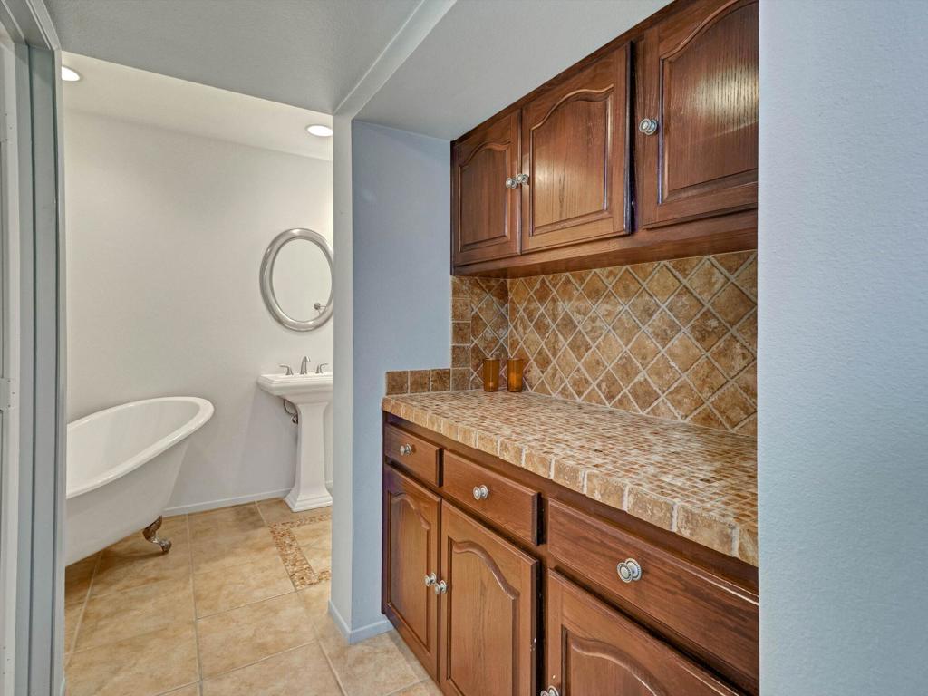 35886 Paseo Circulo W