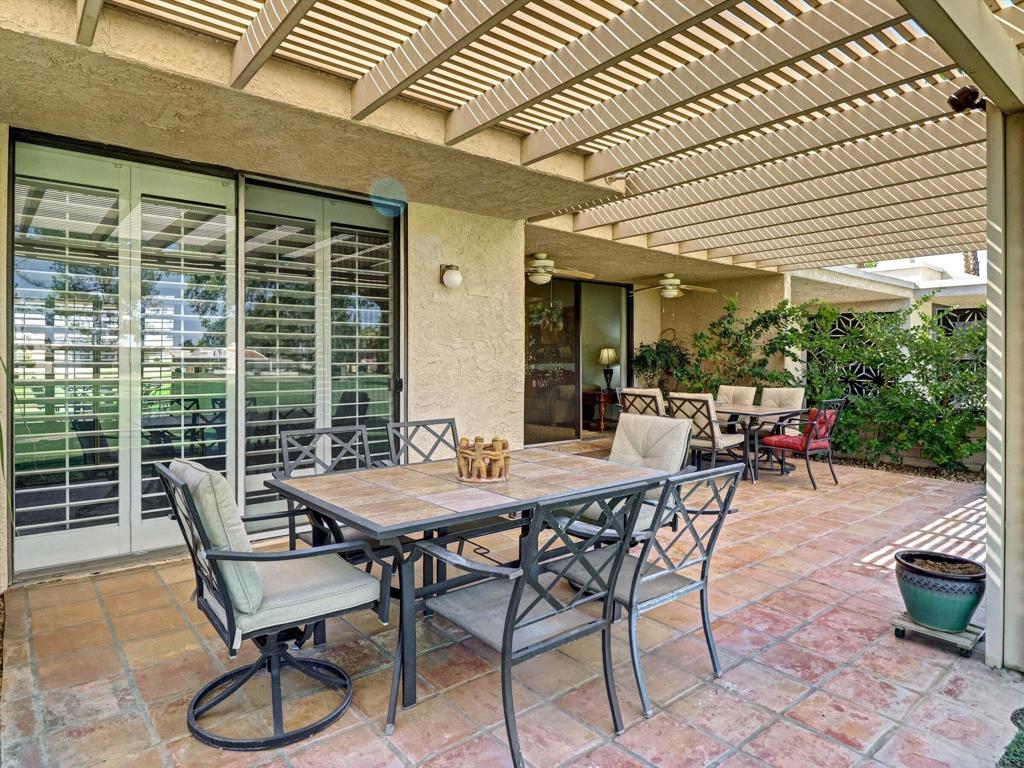 35886 Paseo Circulo W