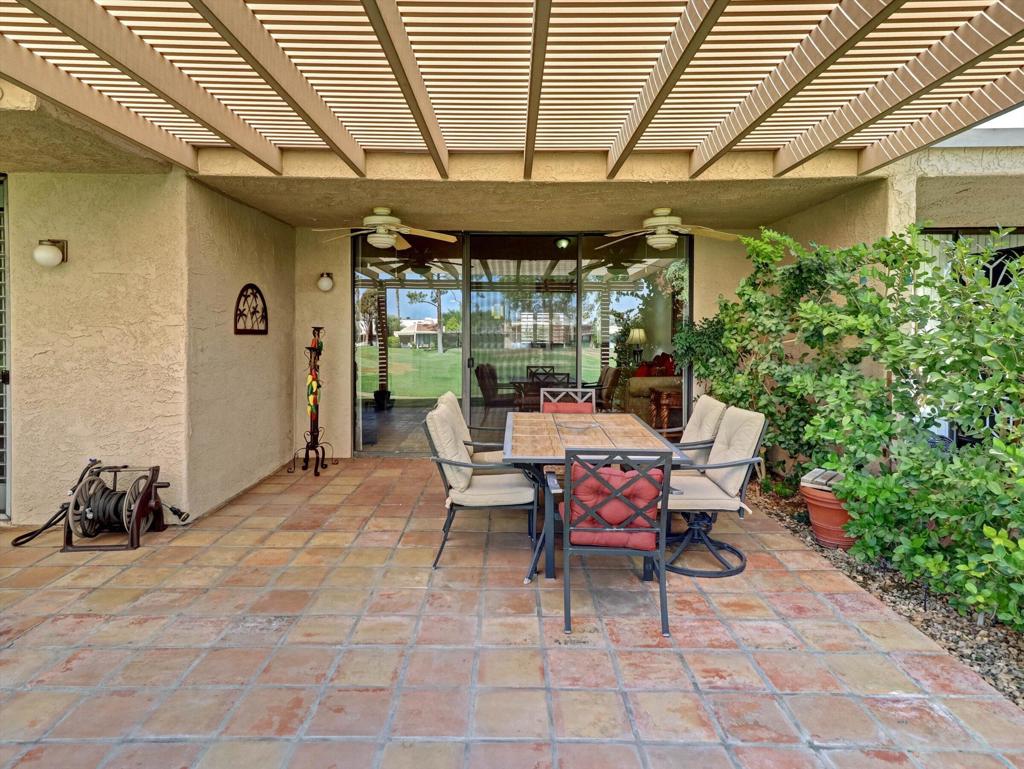 35886 Paseo Circulo W