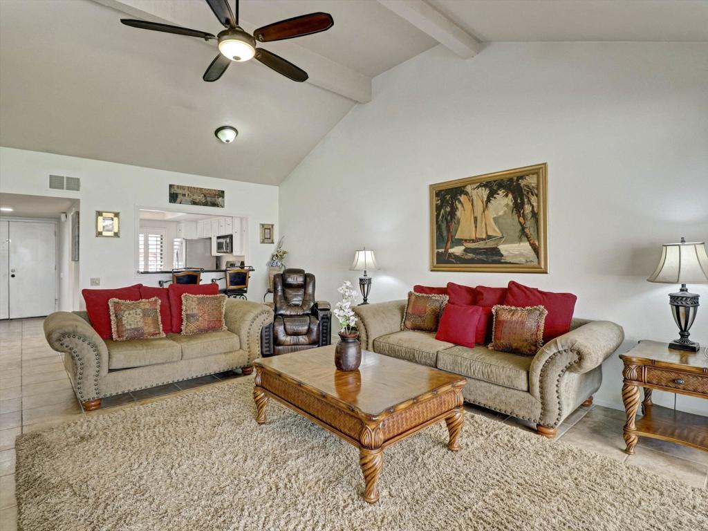 35886 Paseo Circulo W
