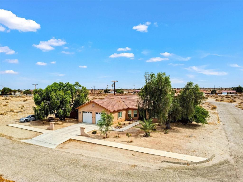 1081 Aberdeen Drive