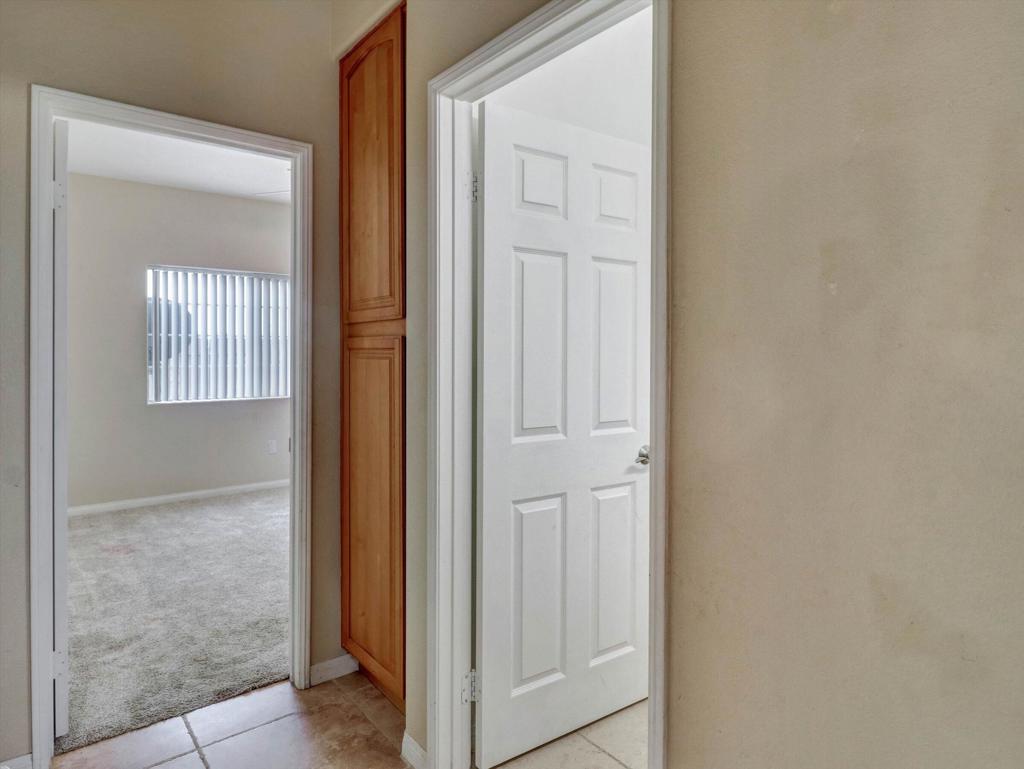 1081 Aberdeen Drive