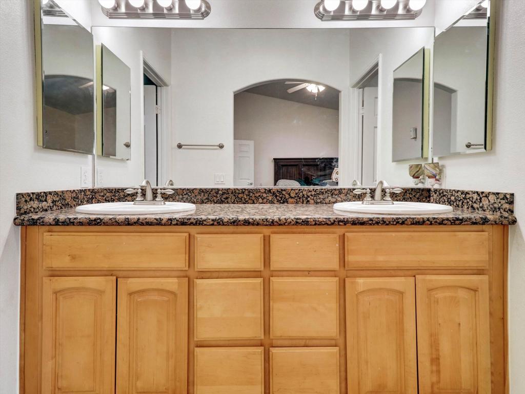1081 Aberdeen Drive