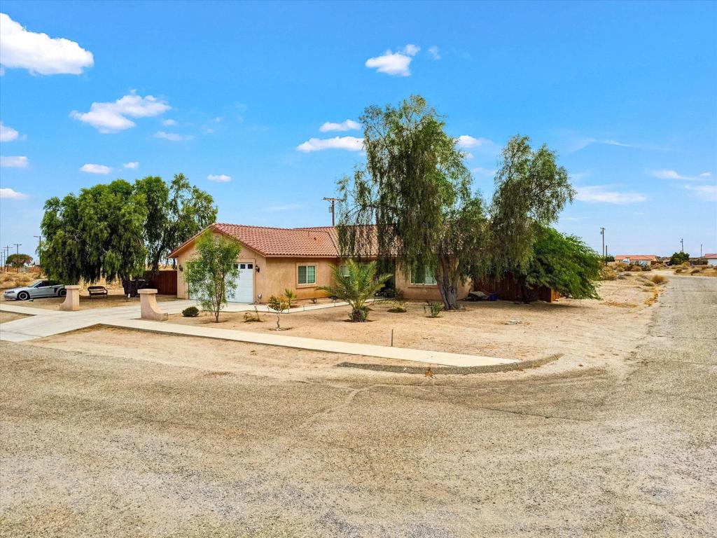 1081 Aberdeen Drive