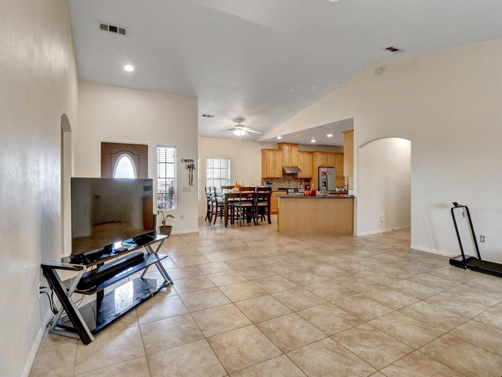 1081 Aberdeen Drive
