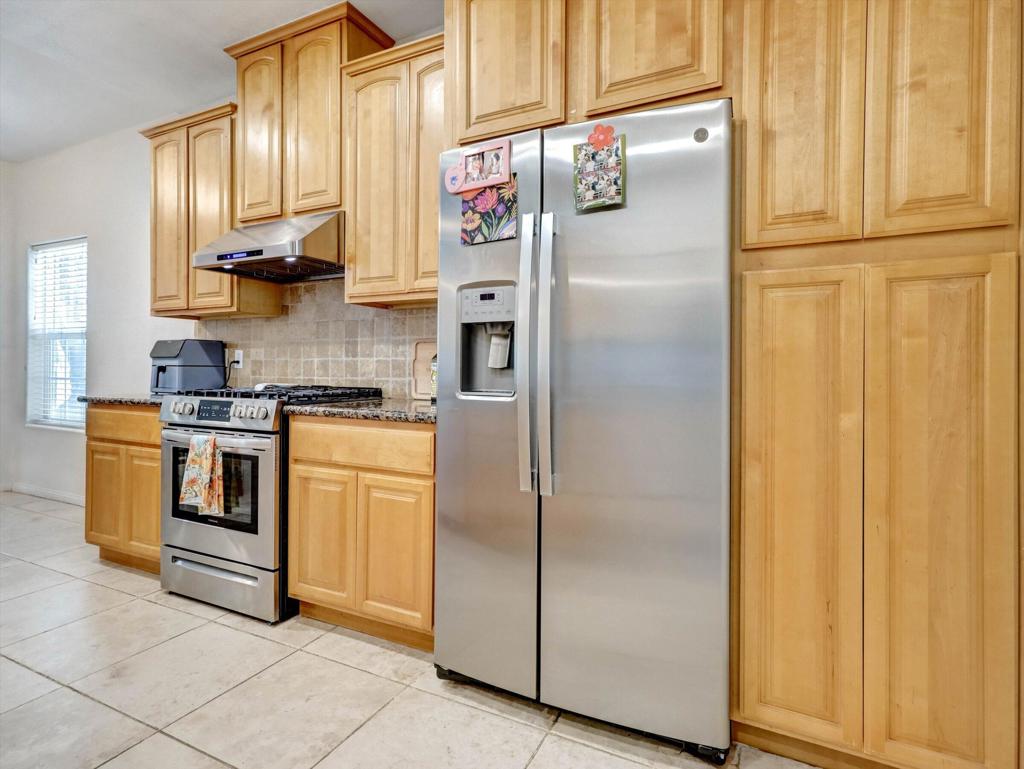 1081 Aberdeen Drive