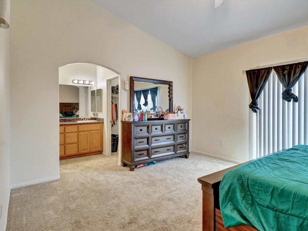 1081 Aberdeen Drive