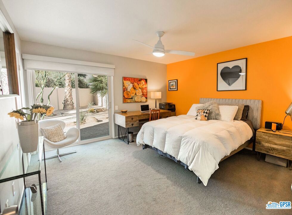 3004 E SUNFLOWER Circle