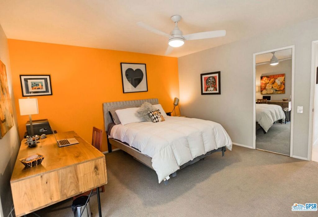 3004 E SUNFLOWER Circle