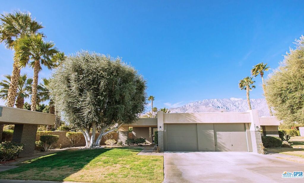 3004 E SUNFLOWER Circle