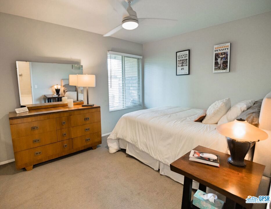 3004 E SUNFLOWER Circle