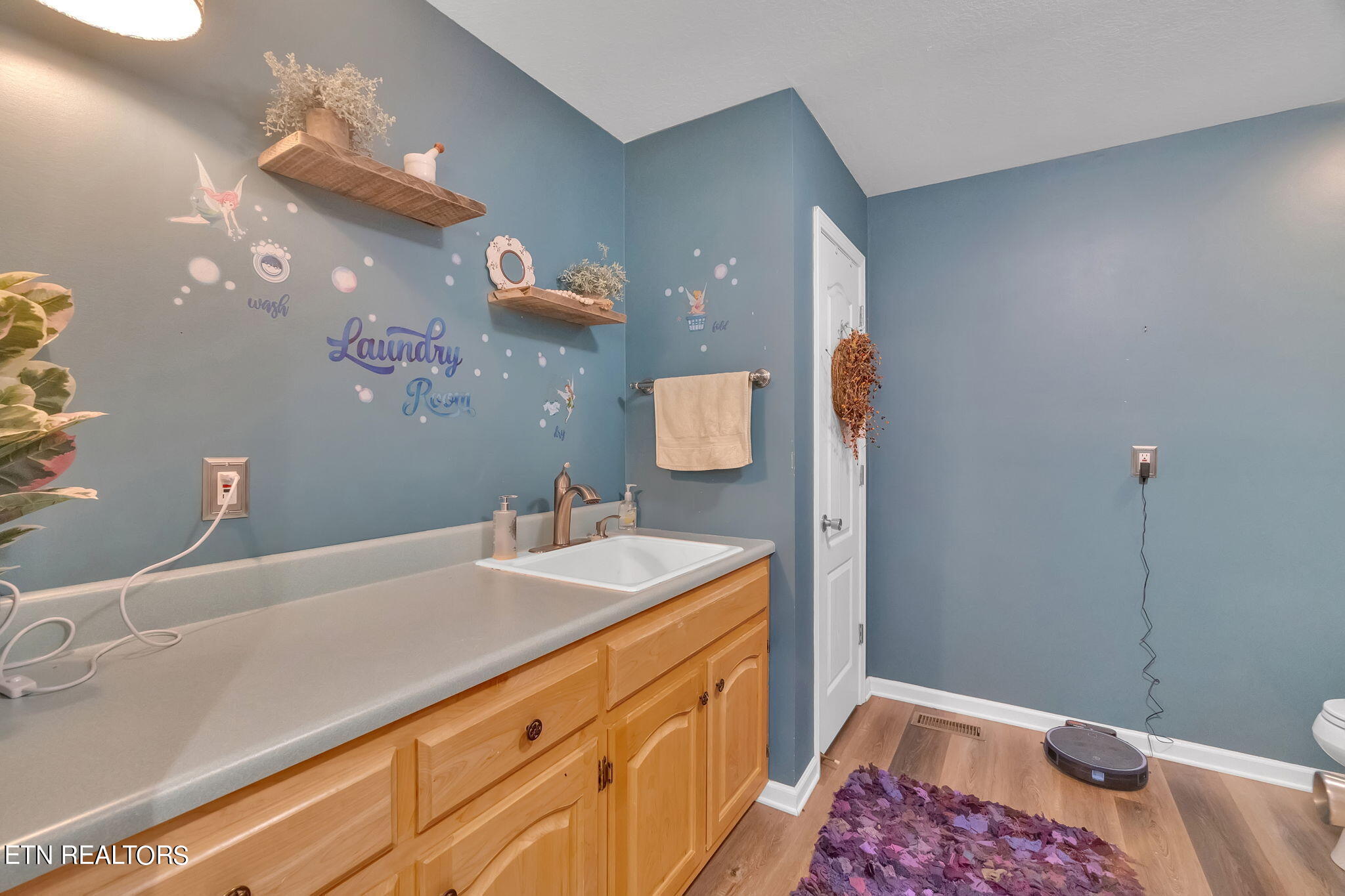 1829 Southcliff Drive