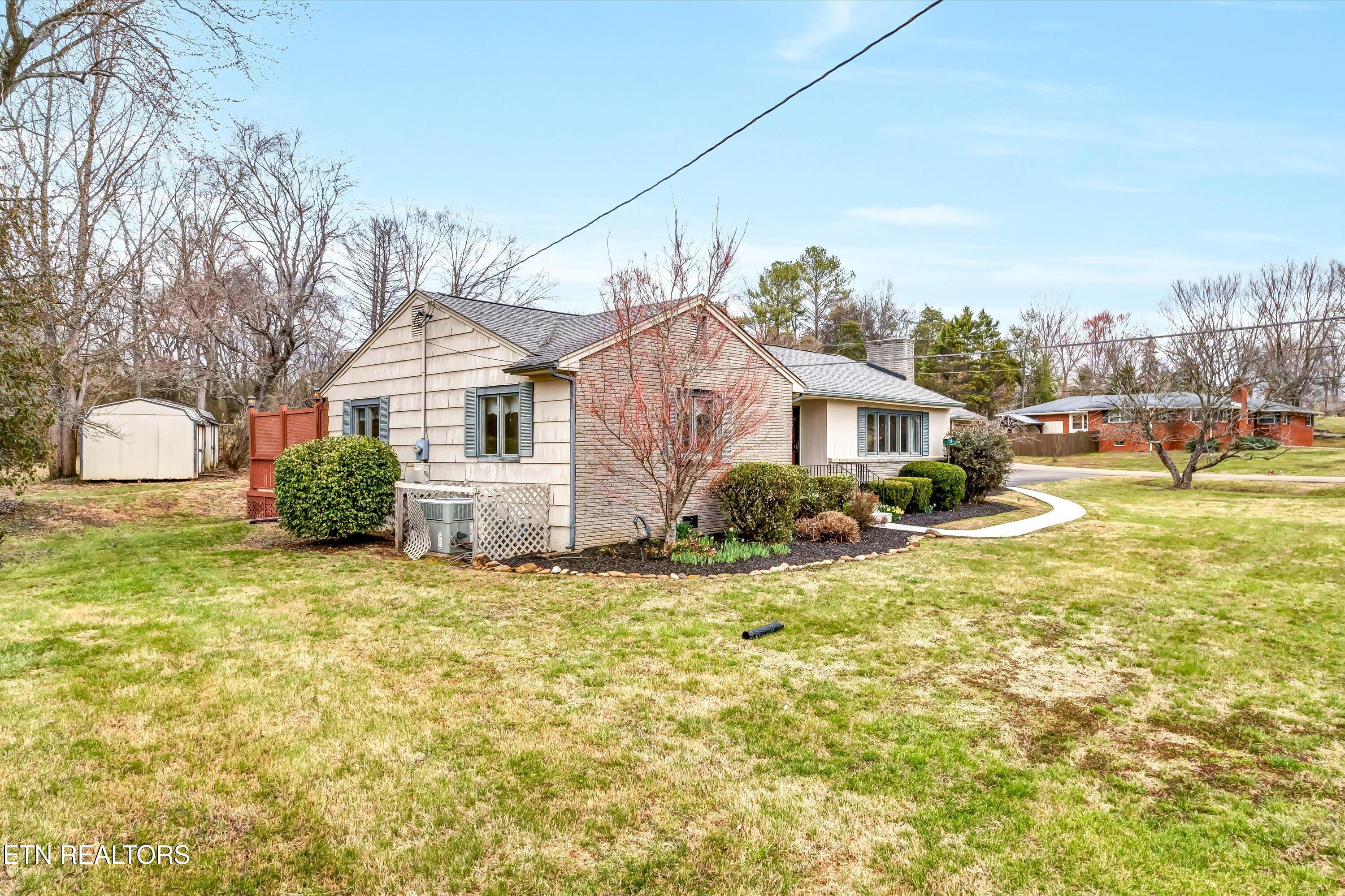 5819 Holston Hills Rd