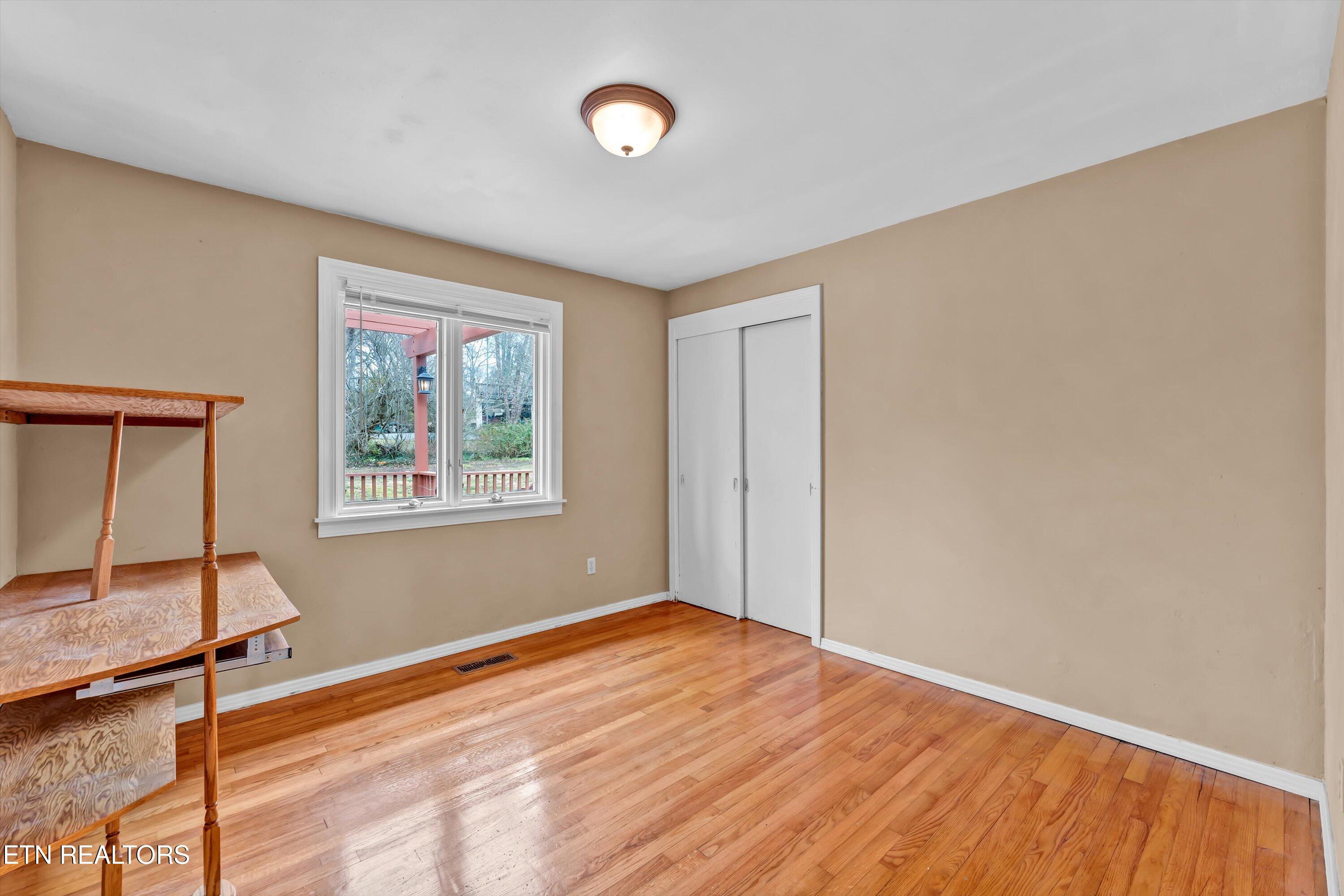 5819 Holston Hills Rd