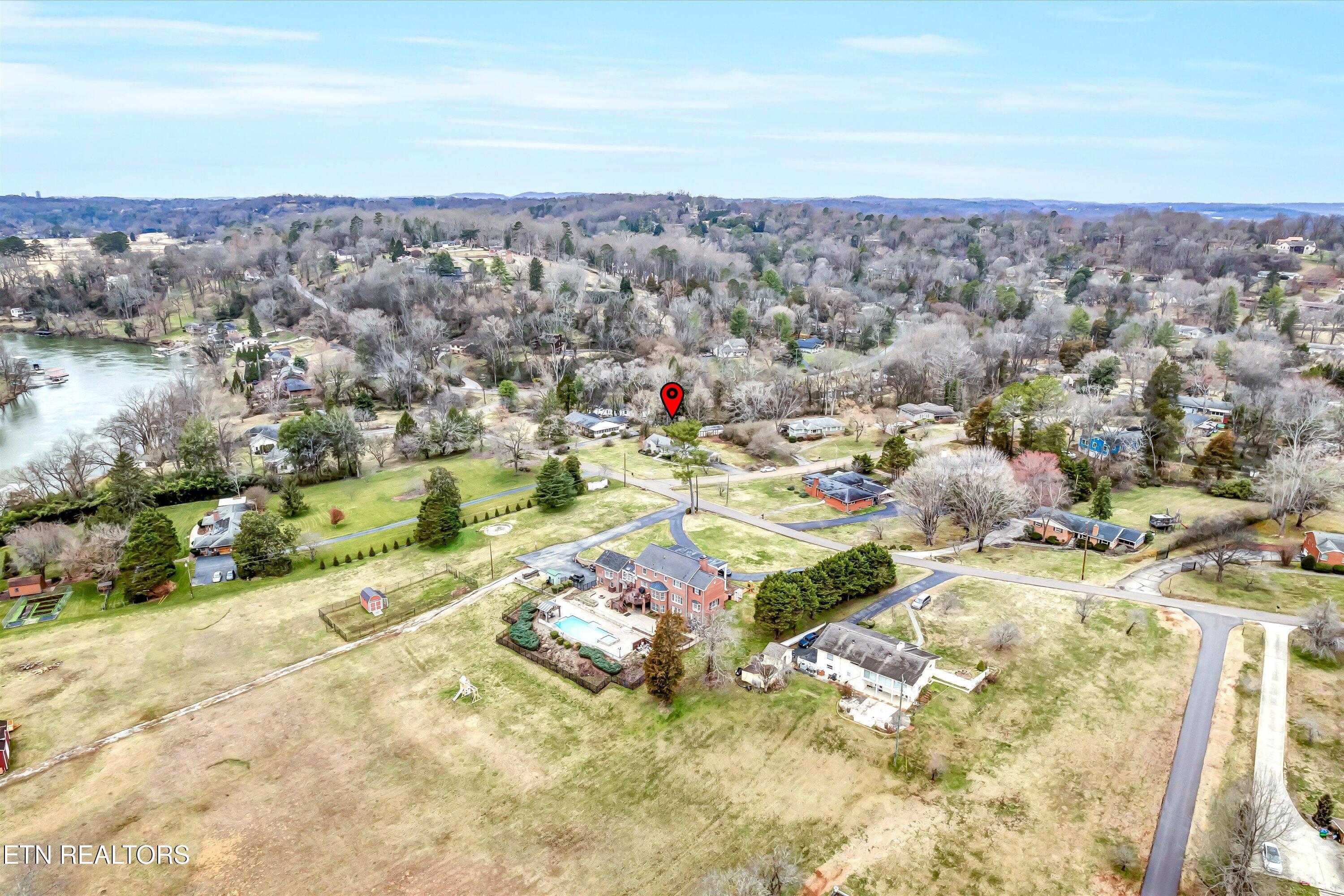 5819 Holston Hills Rd