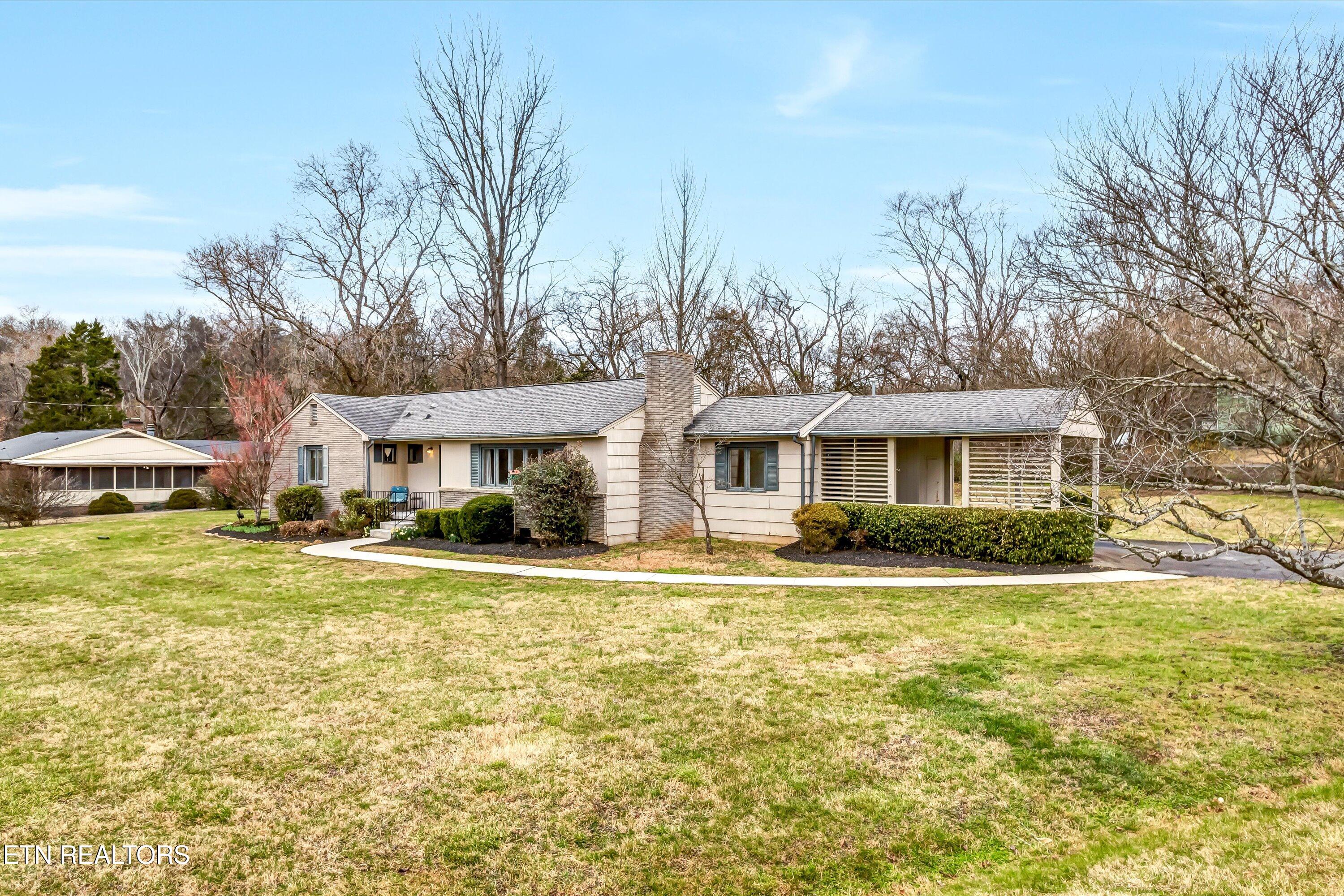 5819 Holston Hills Rd