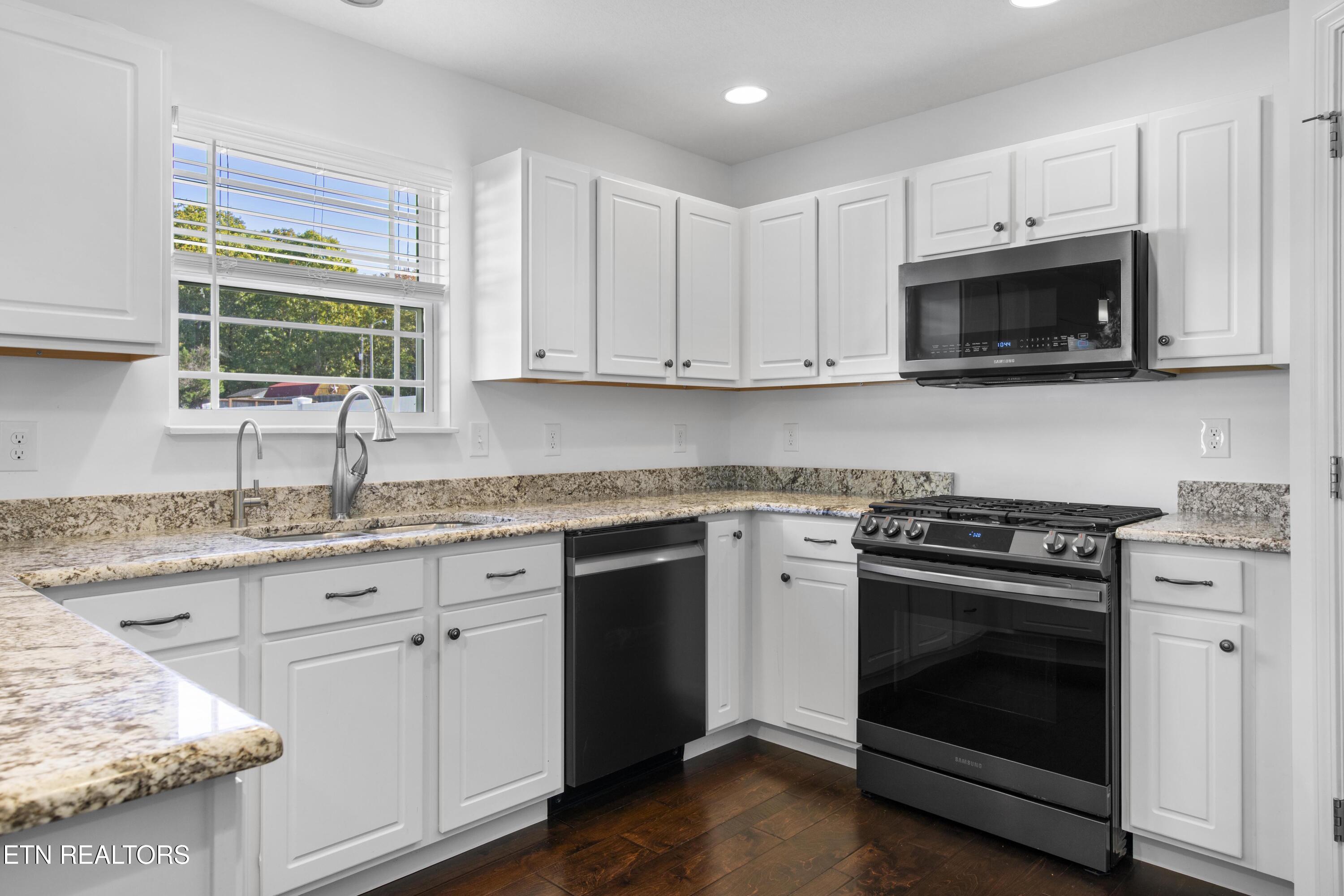 2508 Eppie Cove Lane, Knoxville