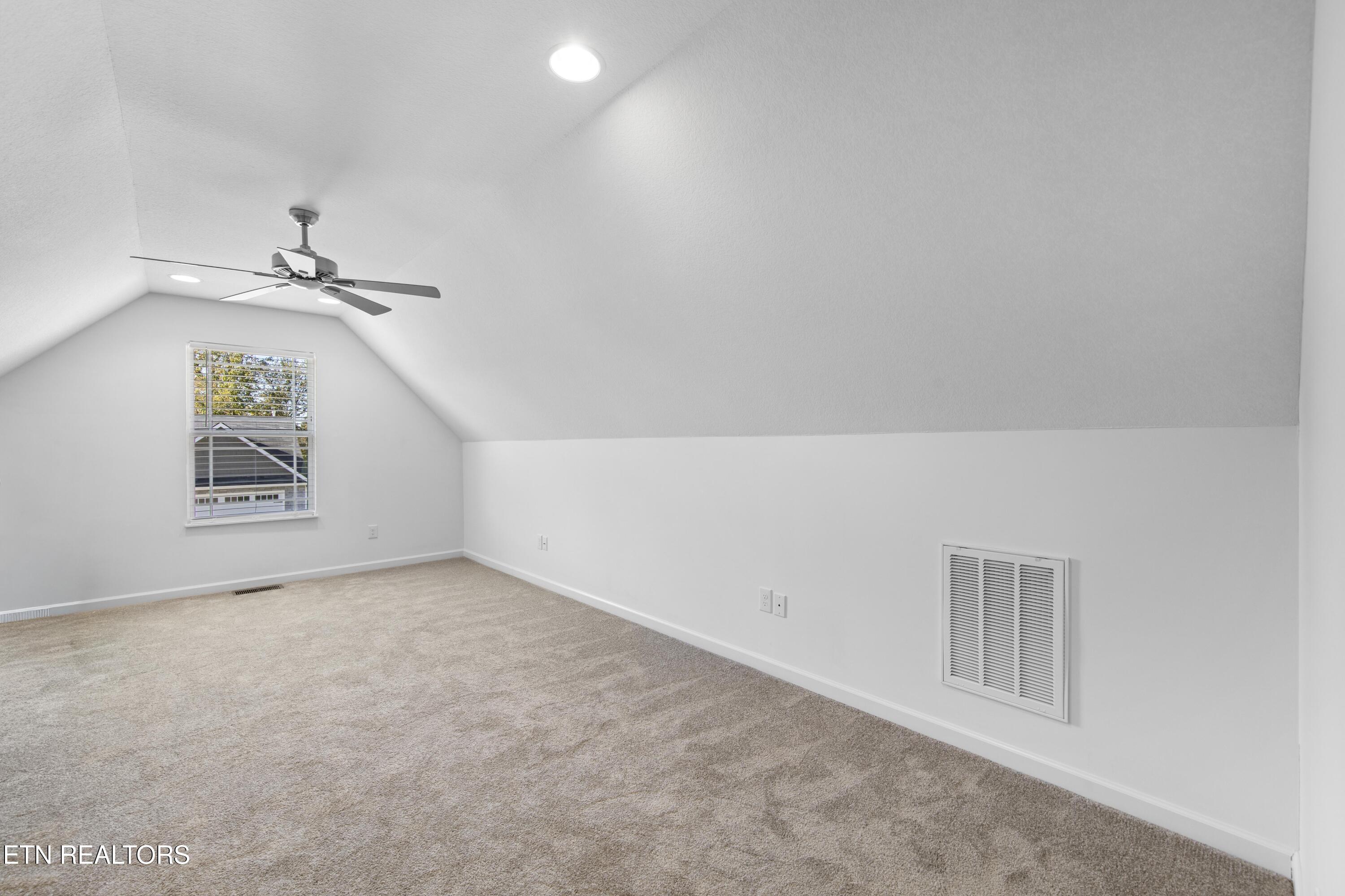 2508 Eppie Cove Lane, Knoxville