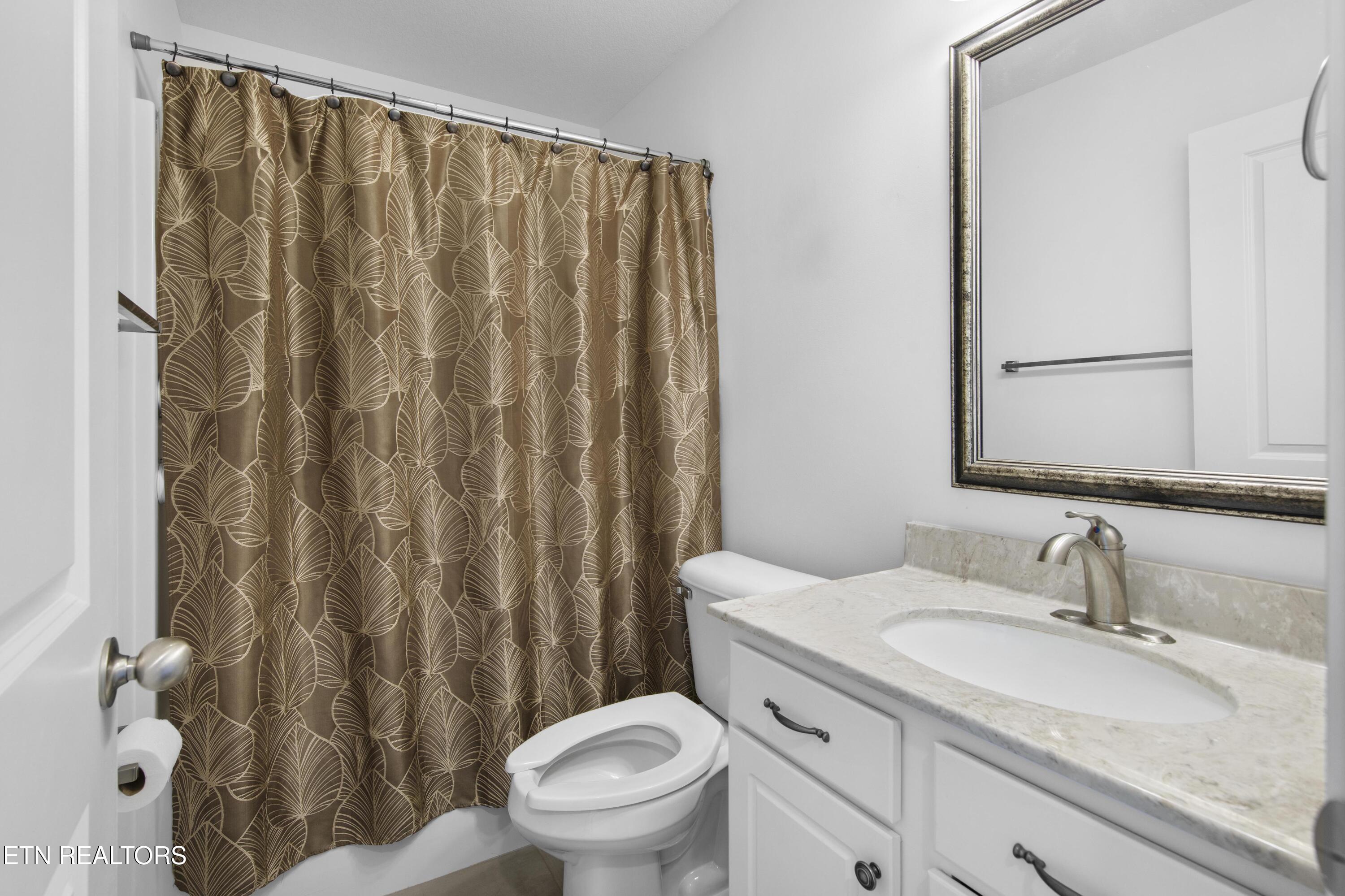 2508 Eppie Cove Lane, Knoxville