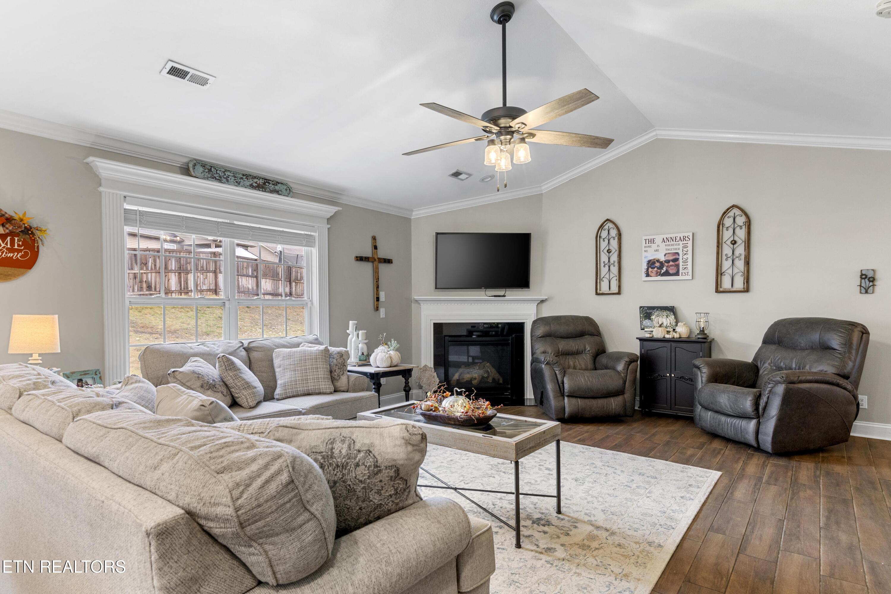 918 Thunder Creek Drive