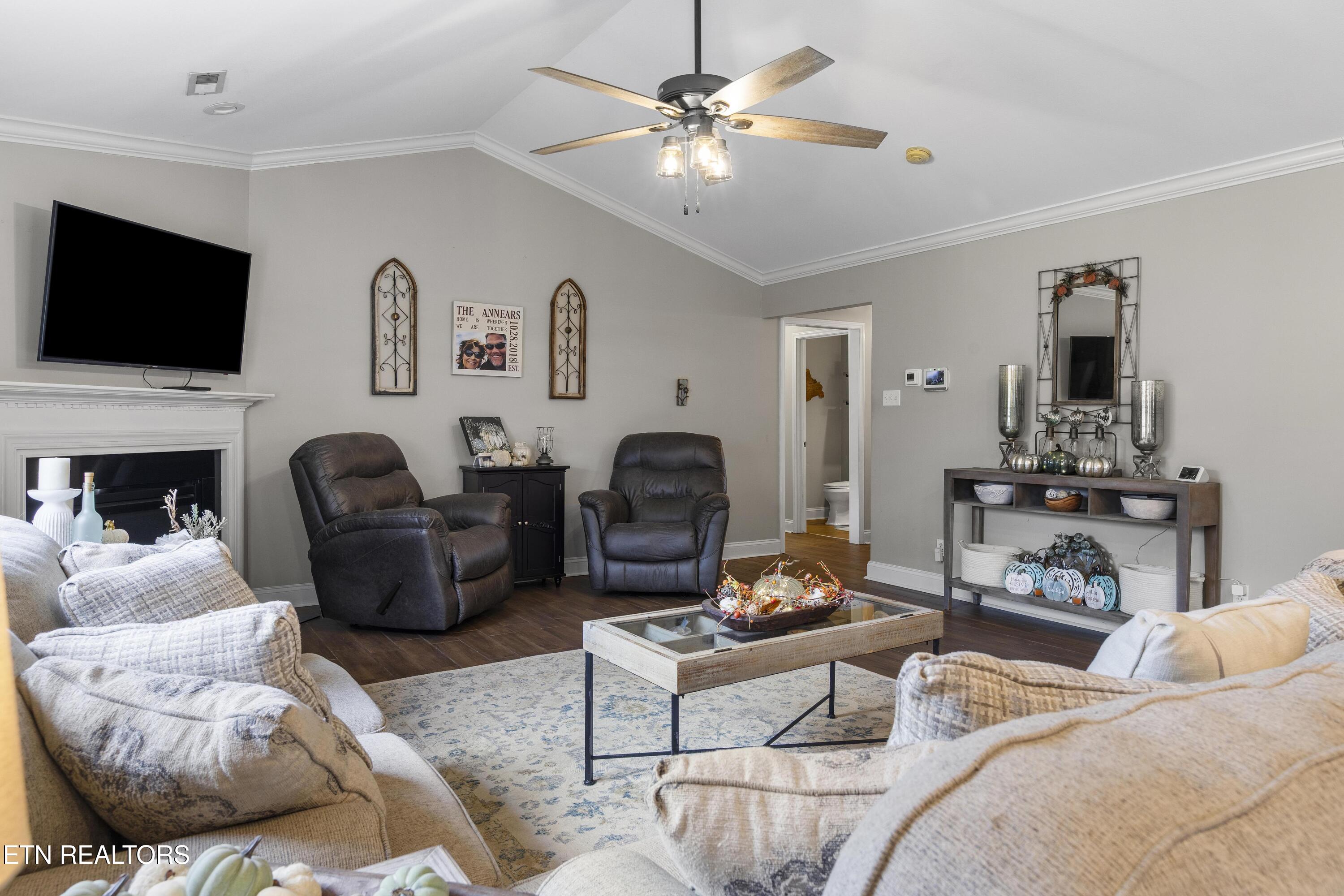 918 Thunder Creek Drive