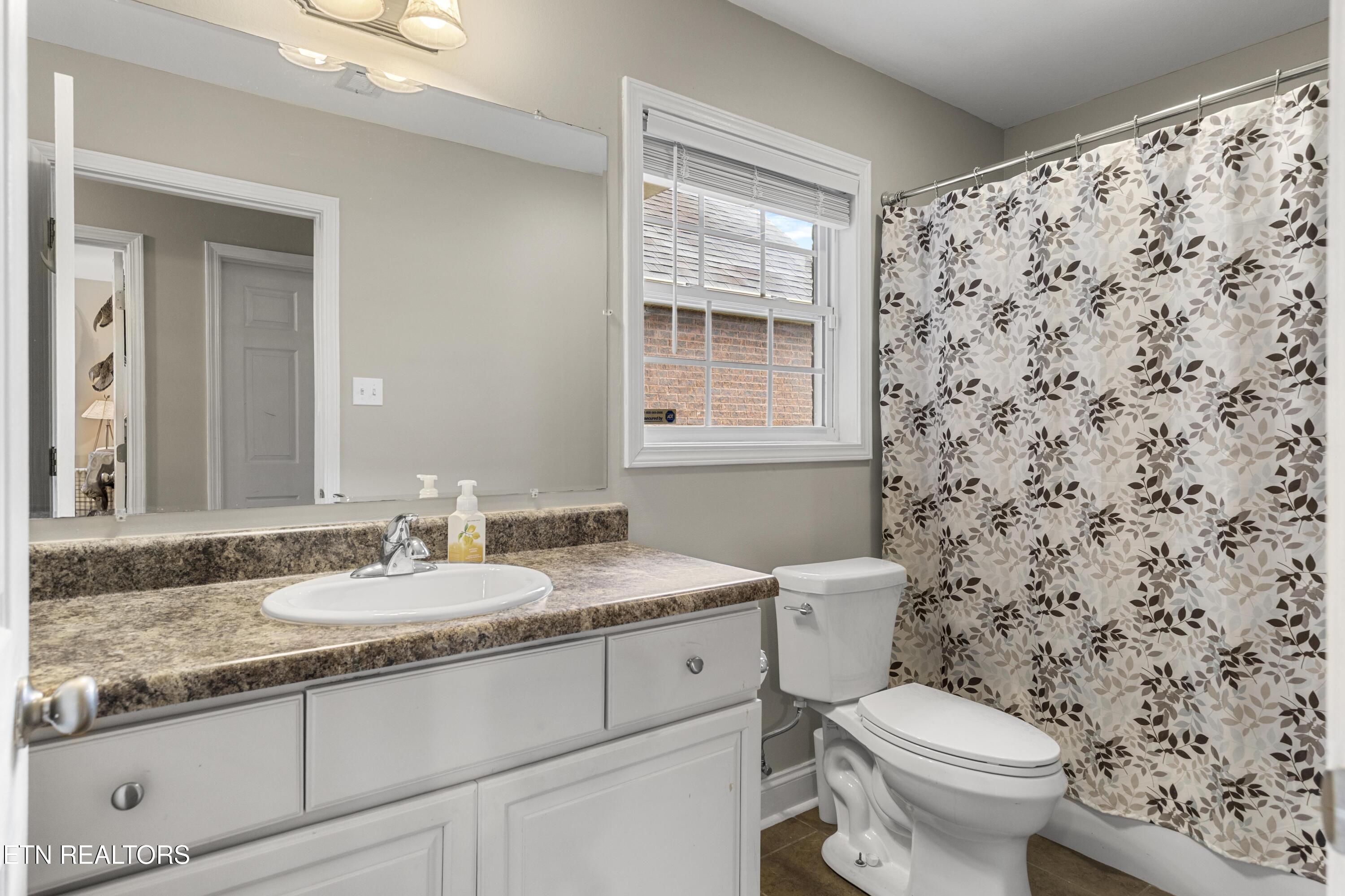 918 Thunder Creek Drive