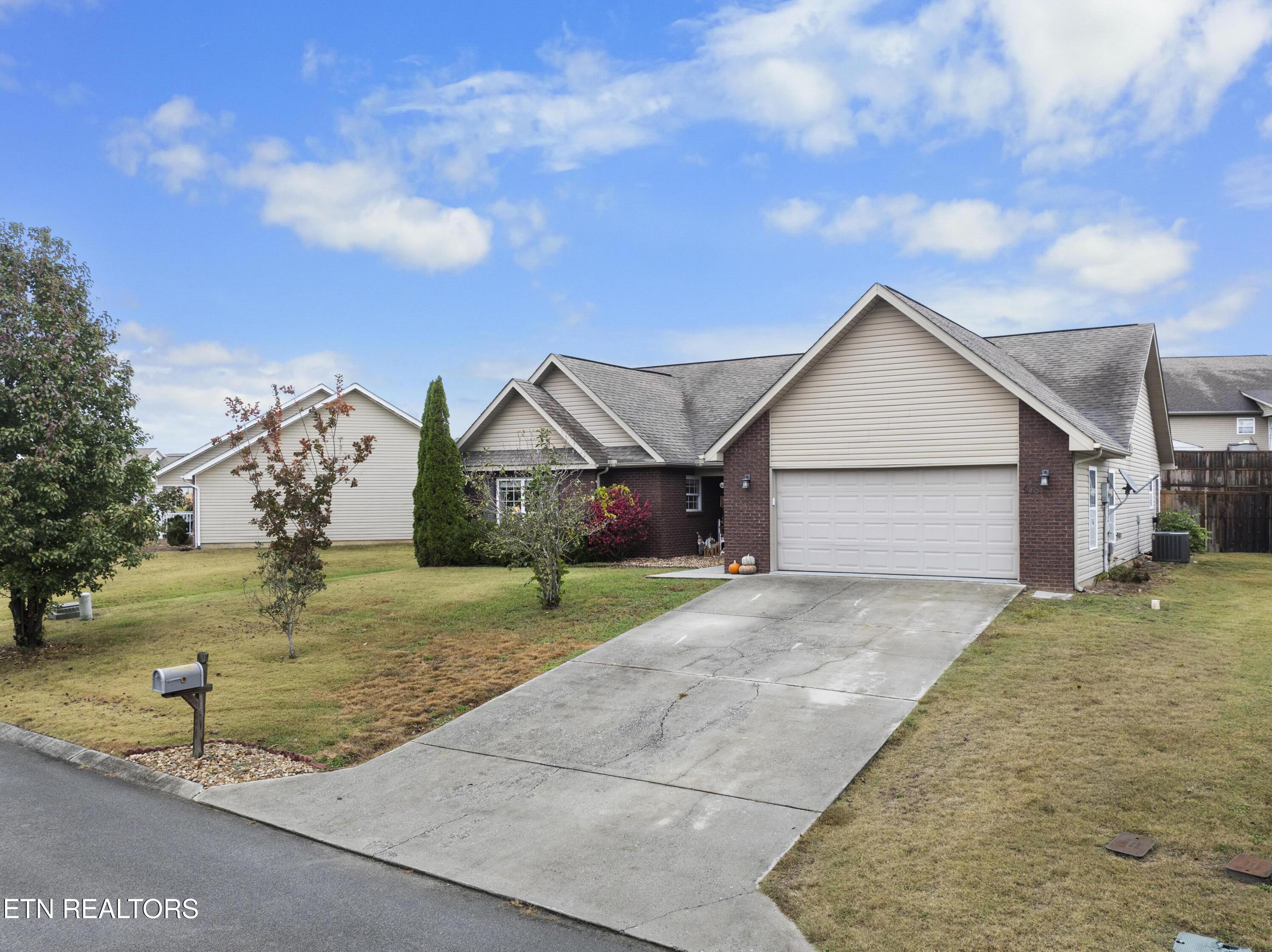 918 Thunder Creek Drive