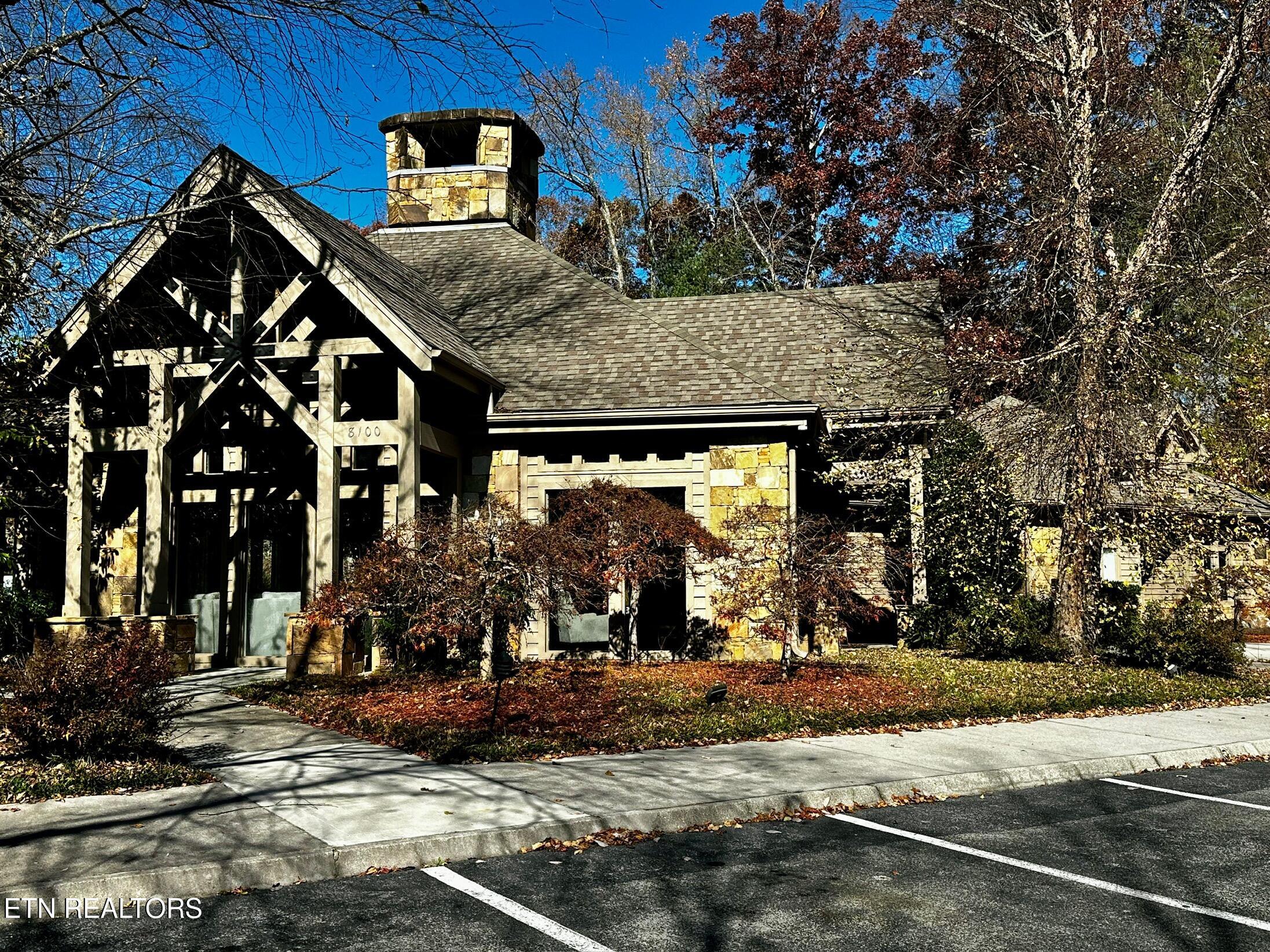 3005 Cambridge Shores Lane