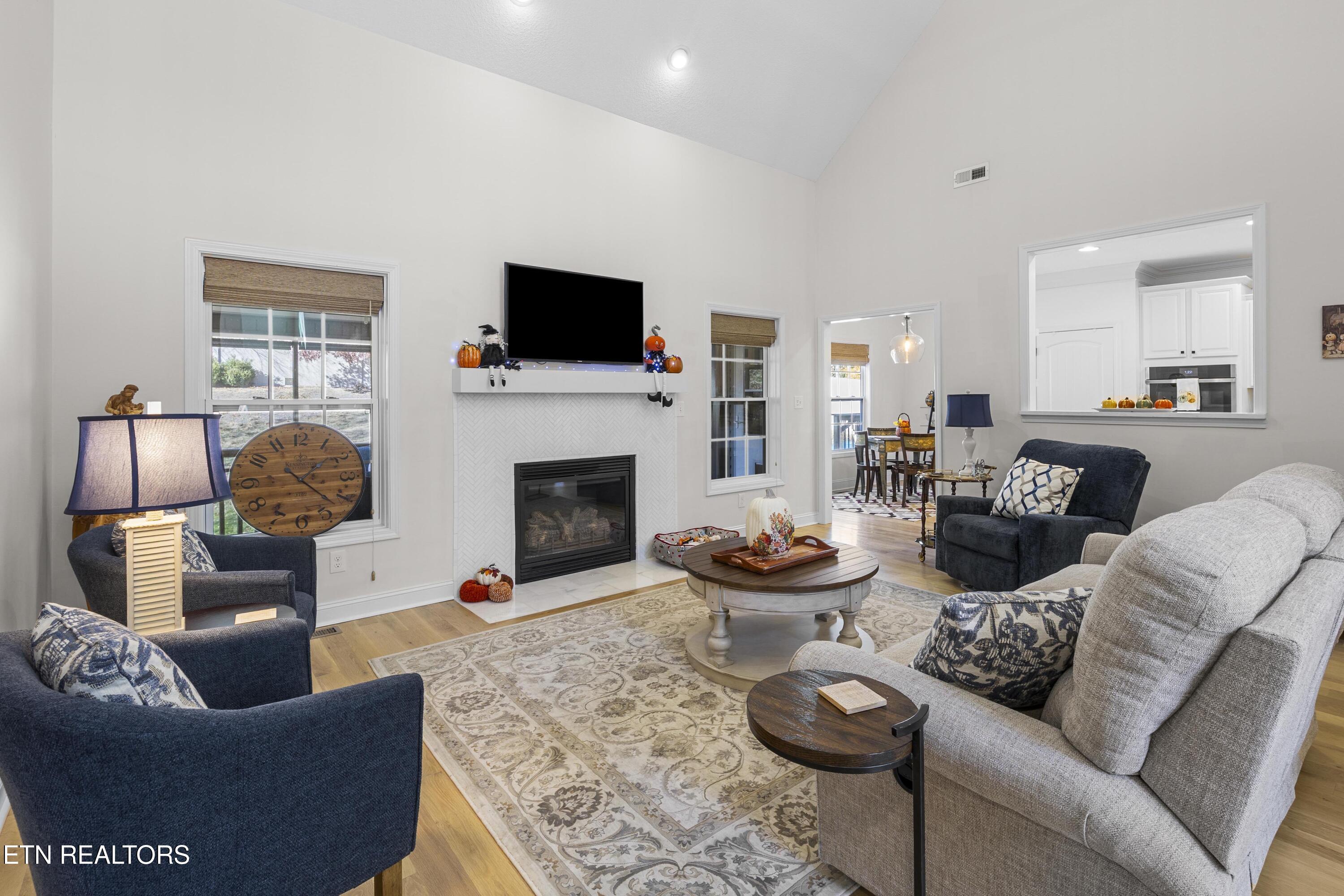 3005 Cambridge Shores Lane