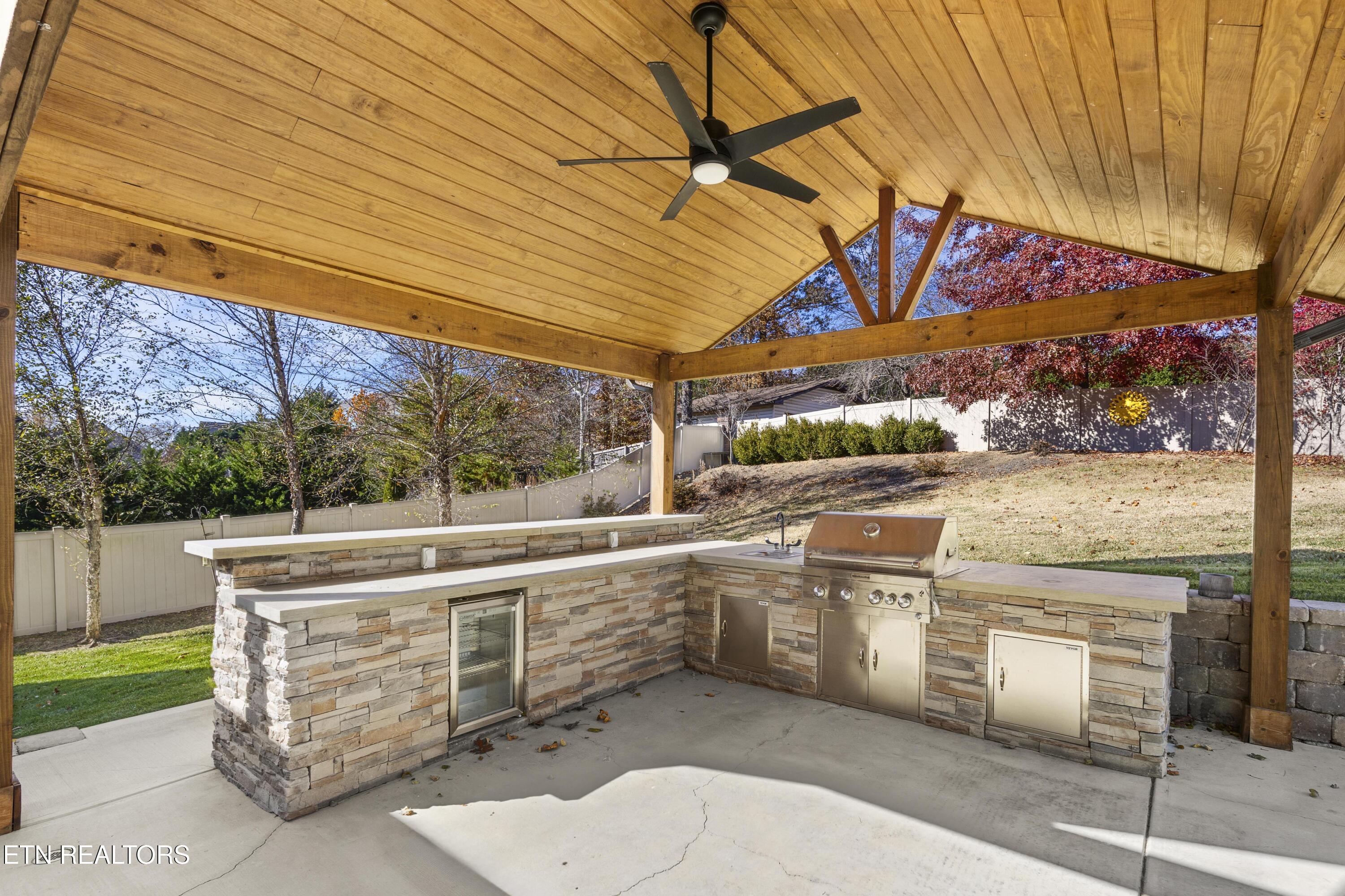 3005 Cambridge Shores Lane