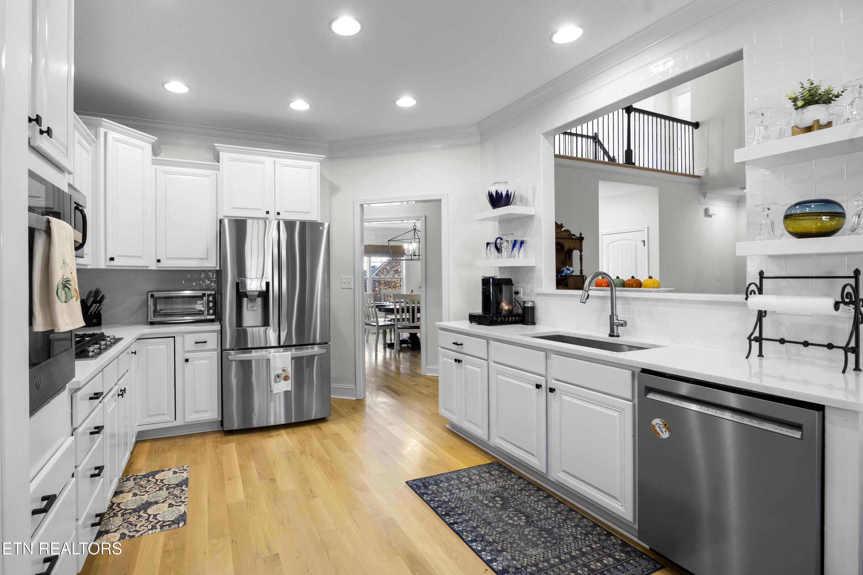 3005 Cambridge Shores Lane