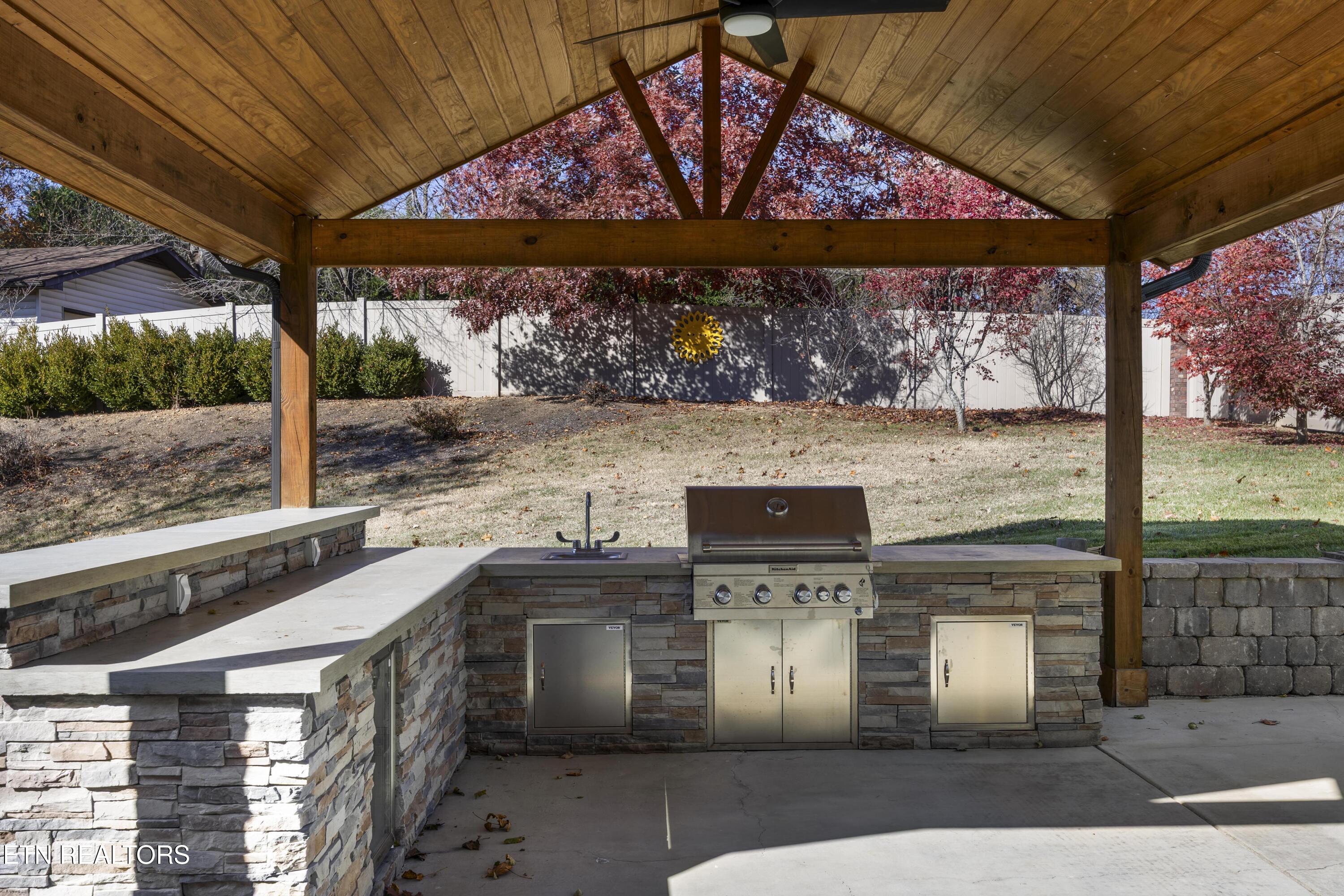 3005 Cambridge Shores Lane