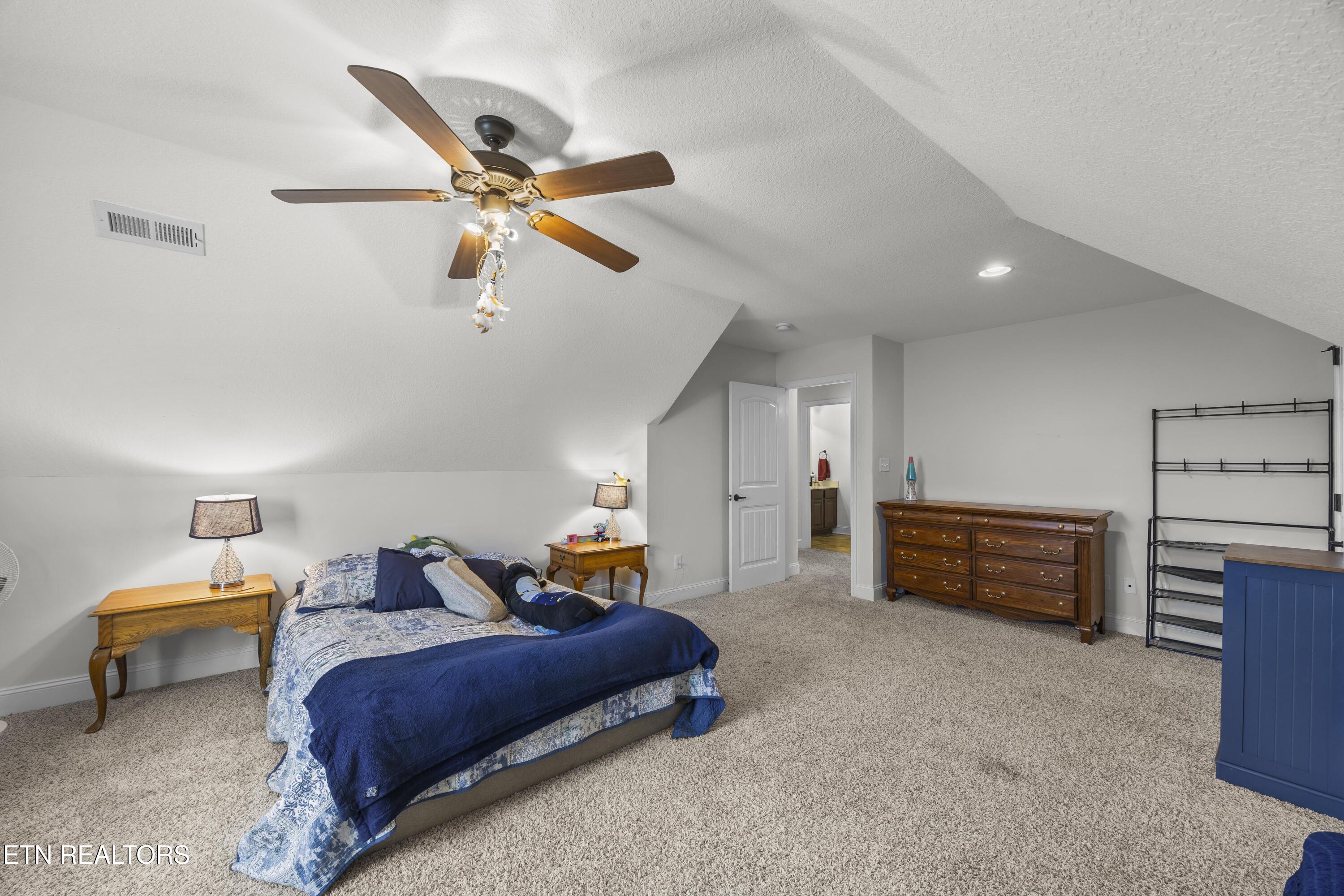 3005 Cambridge Shores Lane