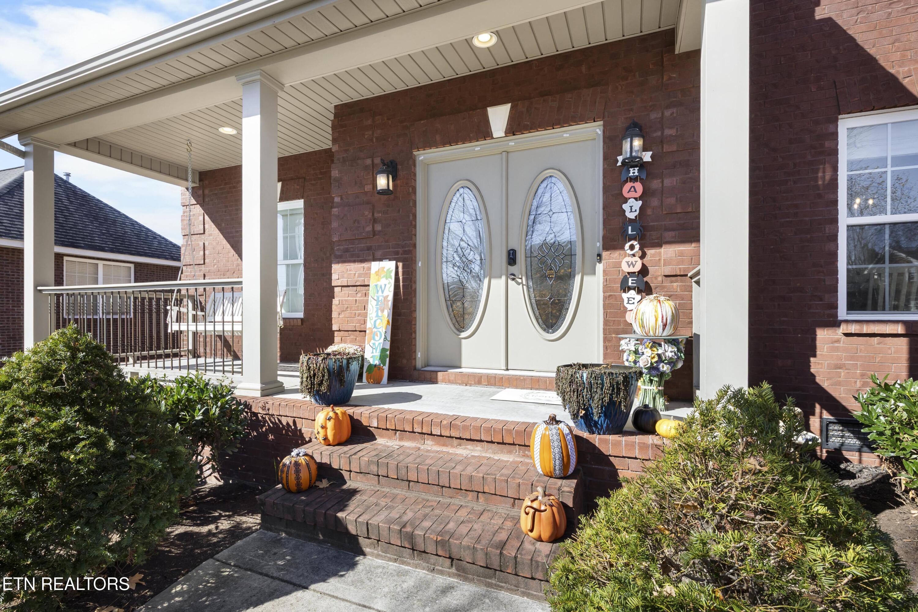 3005 Cambridge Shores Lane