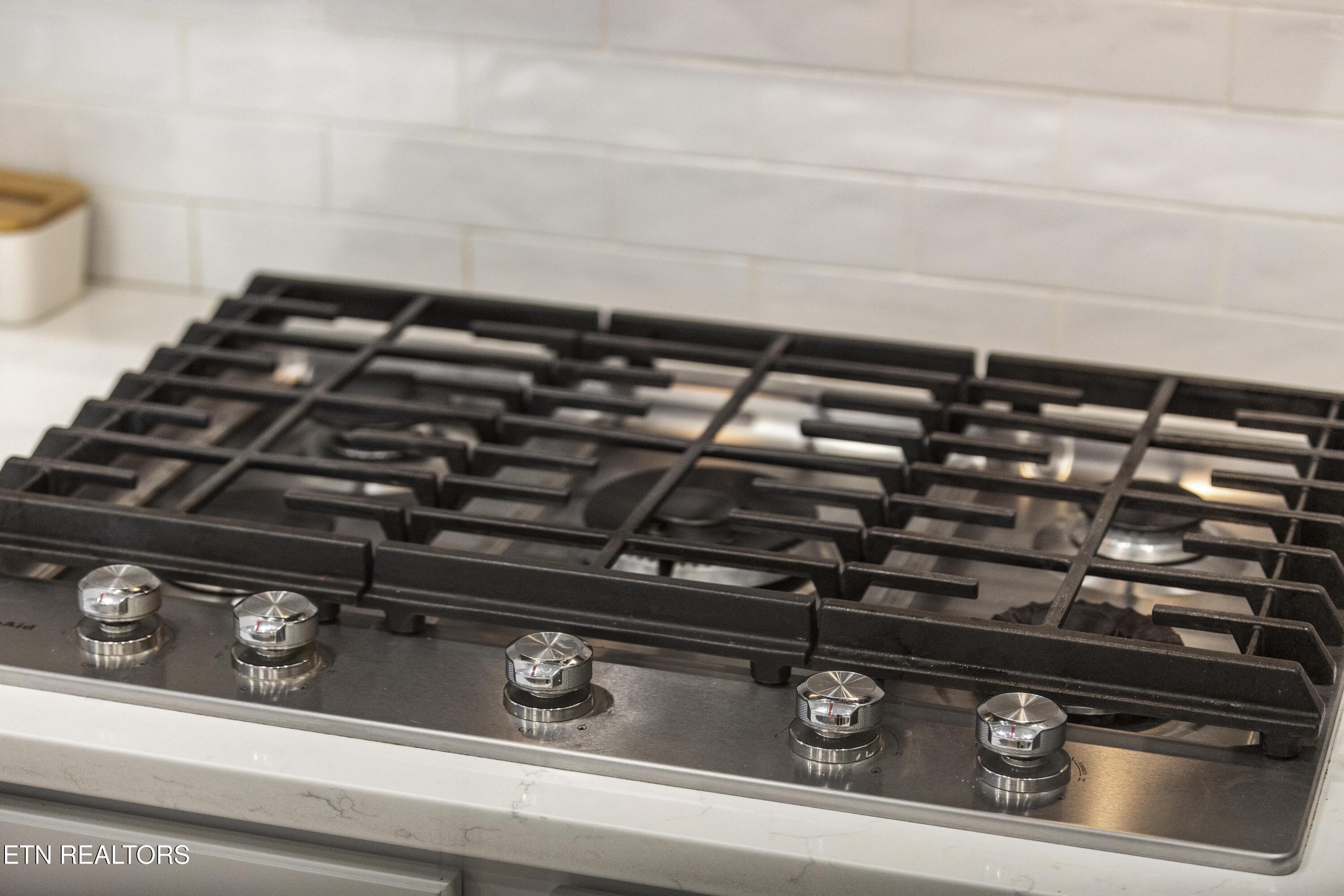 3005 Cambridge Shores Lane