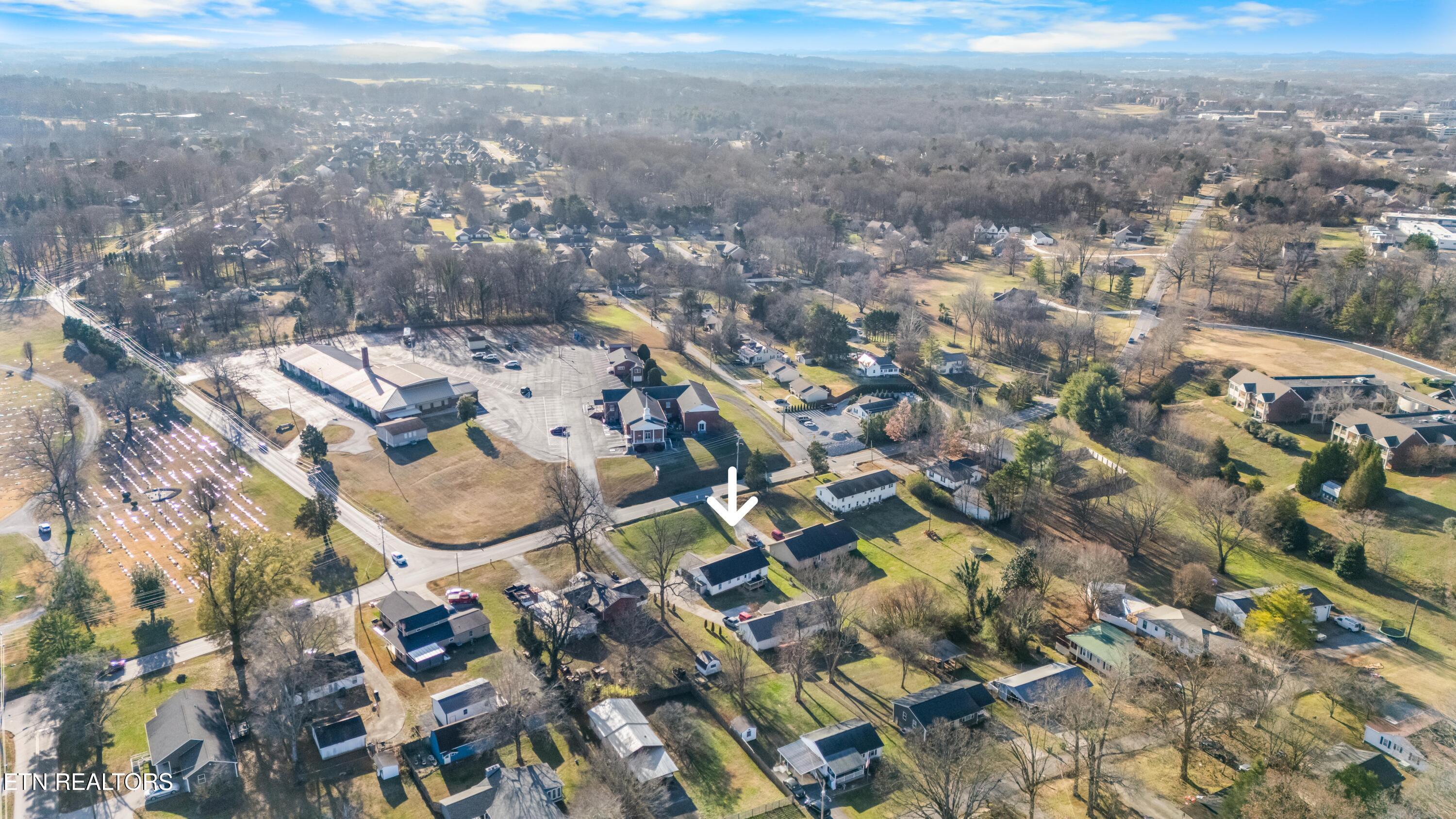 2207 Tuckaleechee Pike