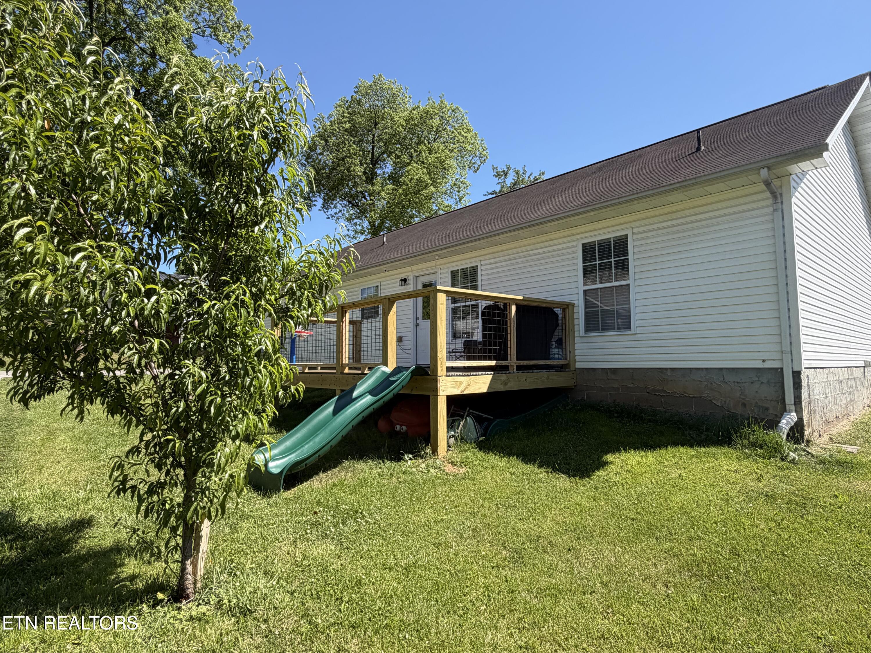 2207 Tuckaleechee Pike
