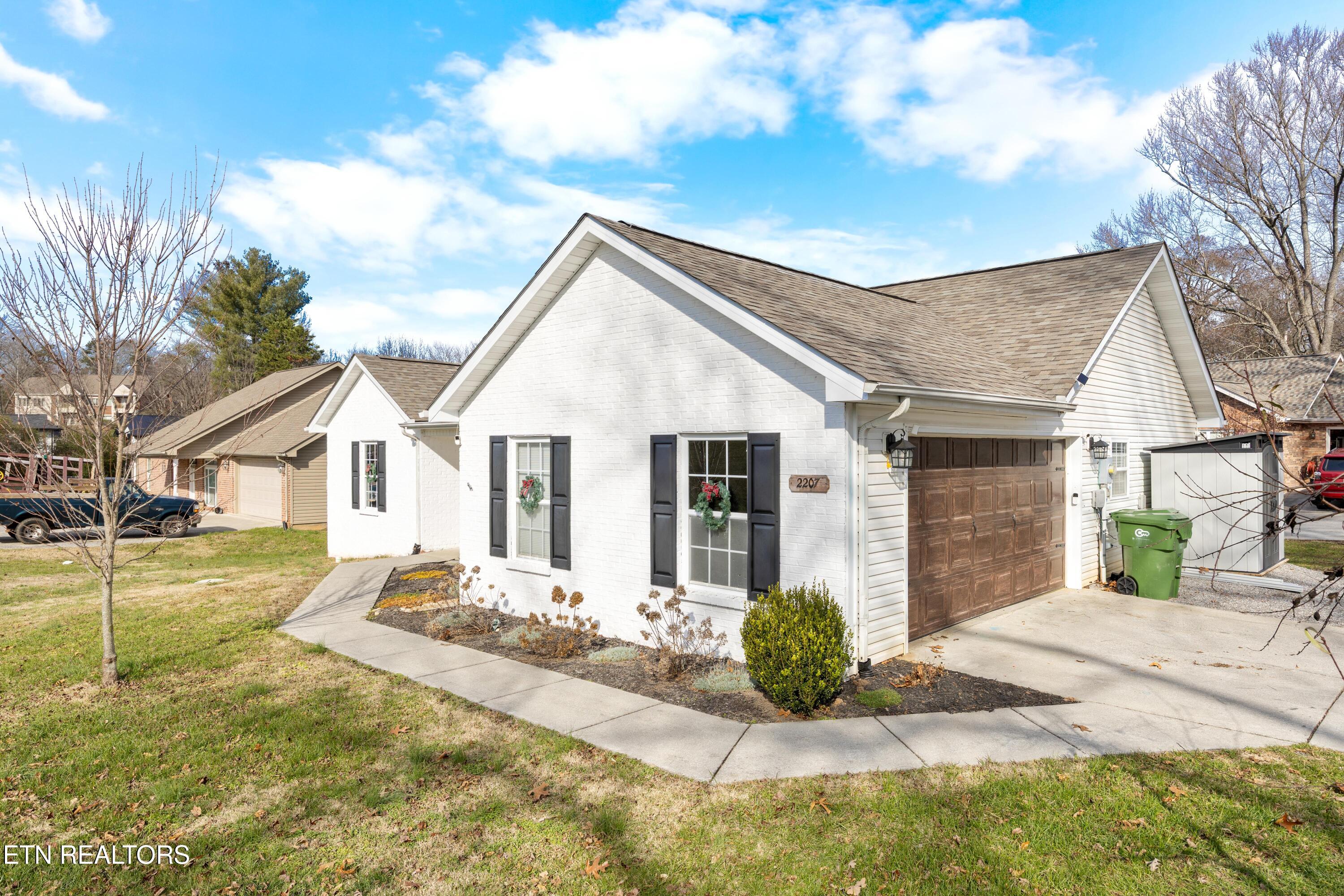 2207 Tuckaleechee Pike