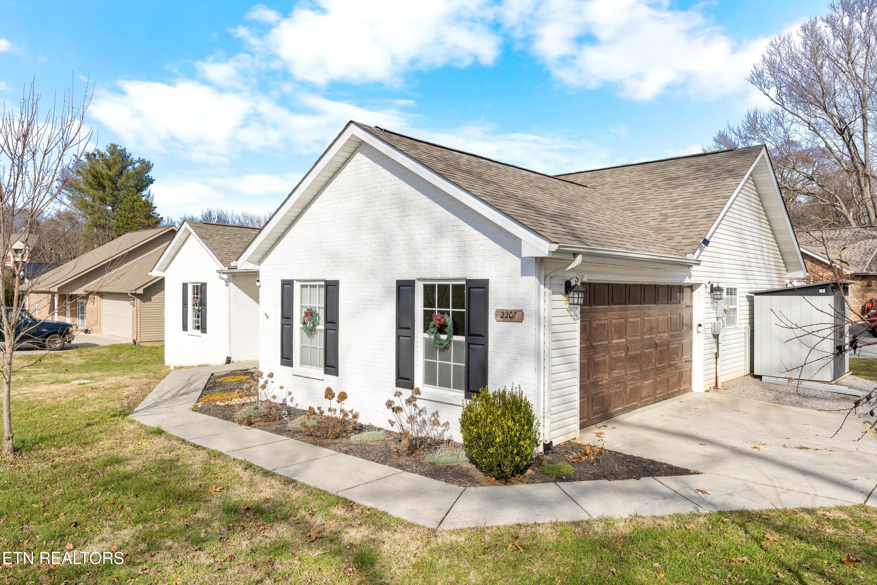 2207 Tuckaleechee Pike