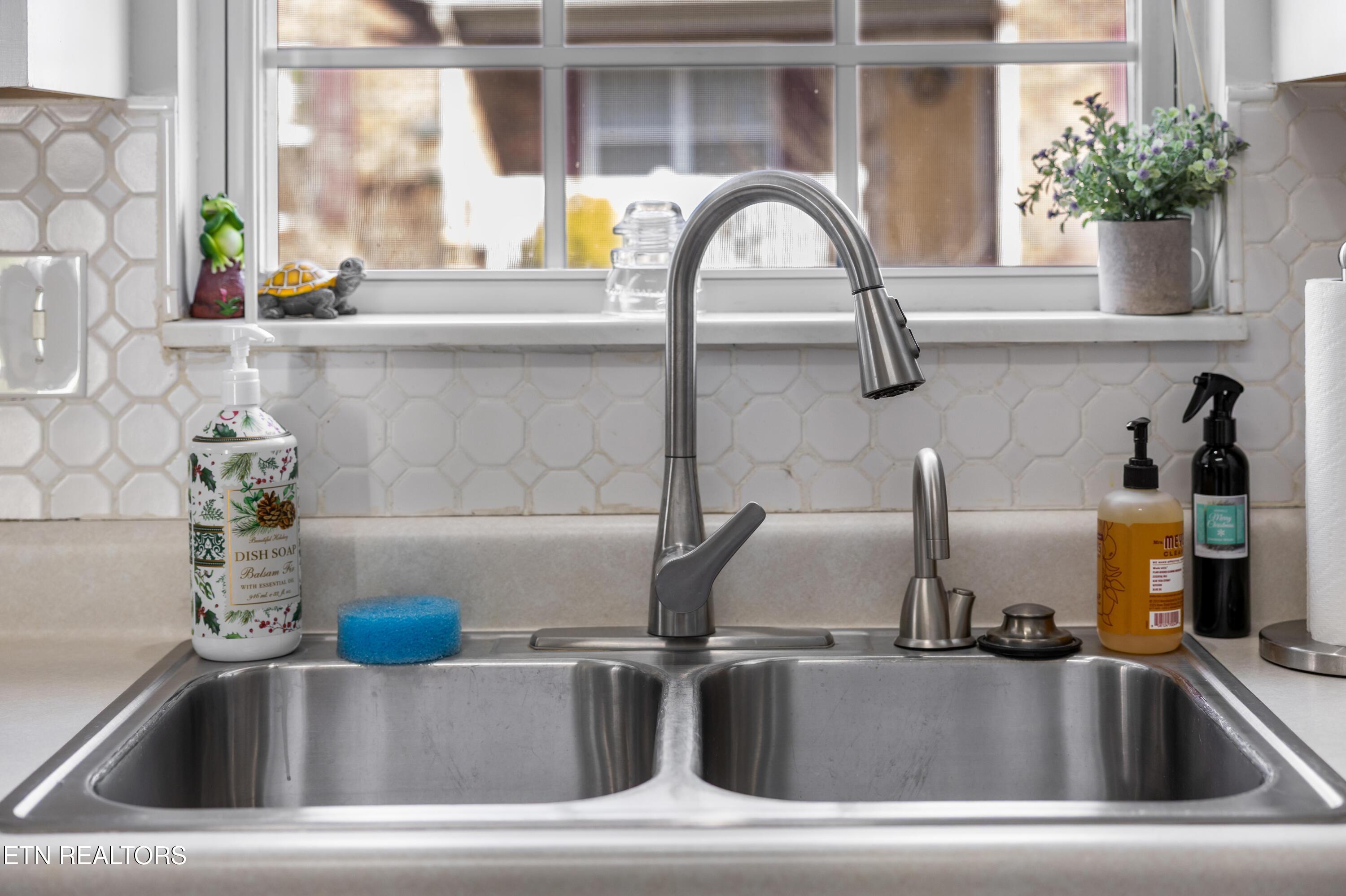 2207 Tuckaleechee Pike