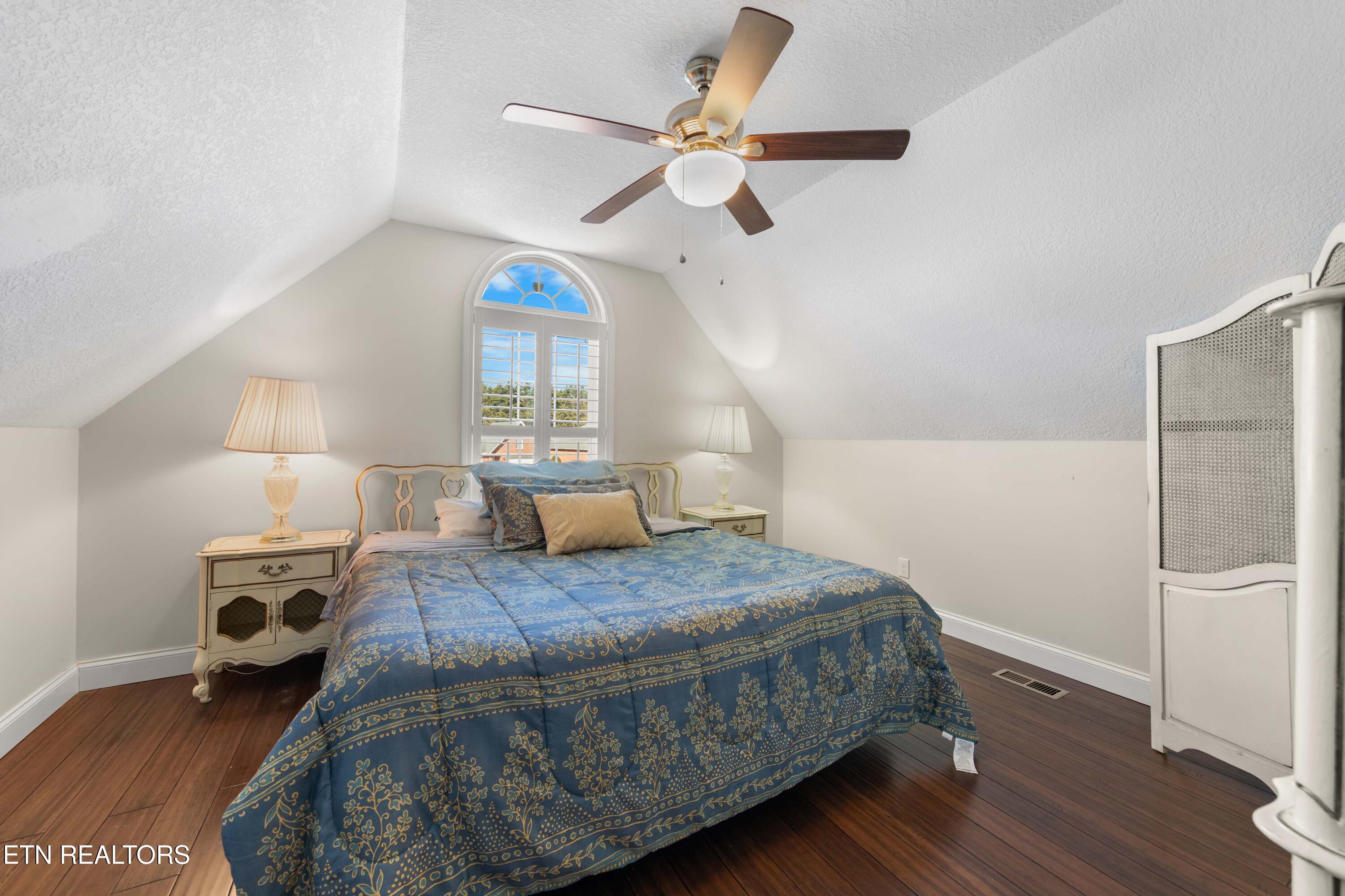 2562 Keeneland Drive