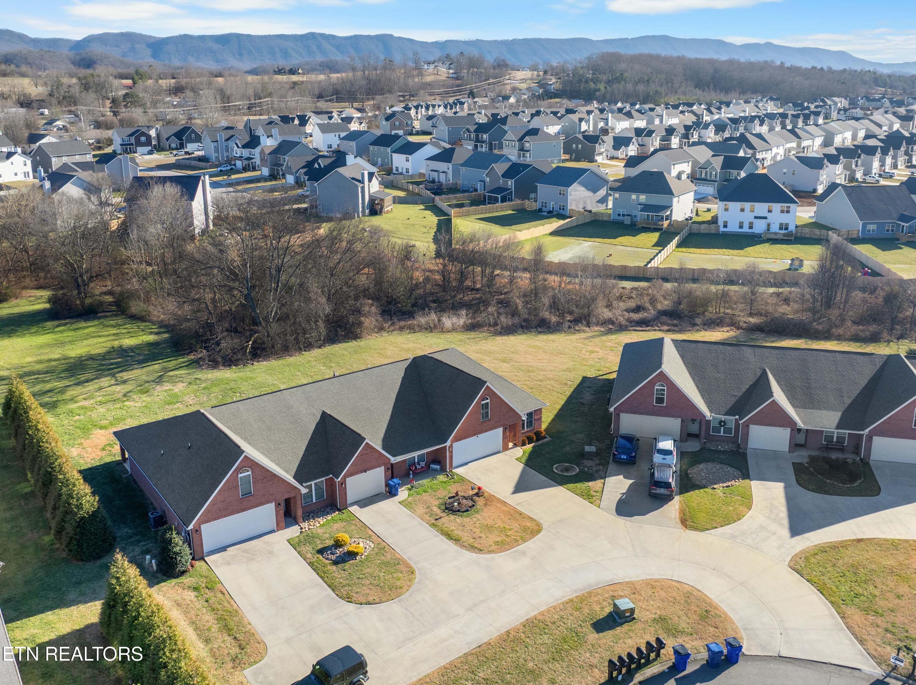 2562 Keeneland Drive