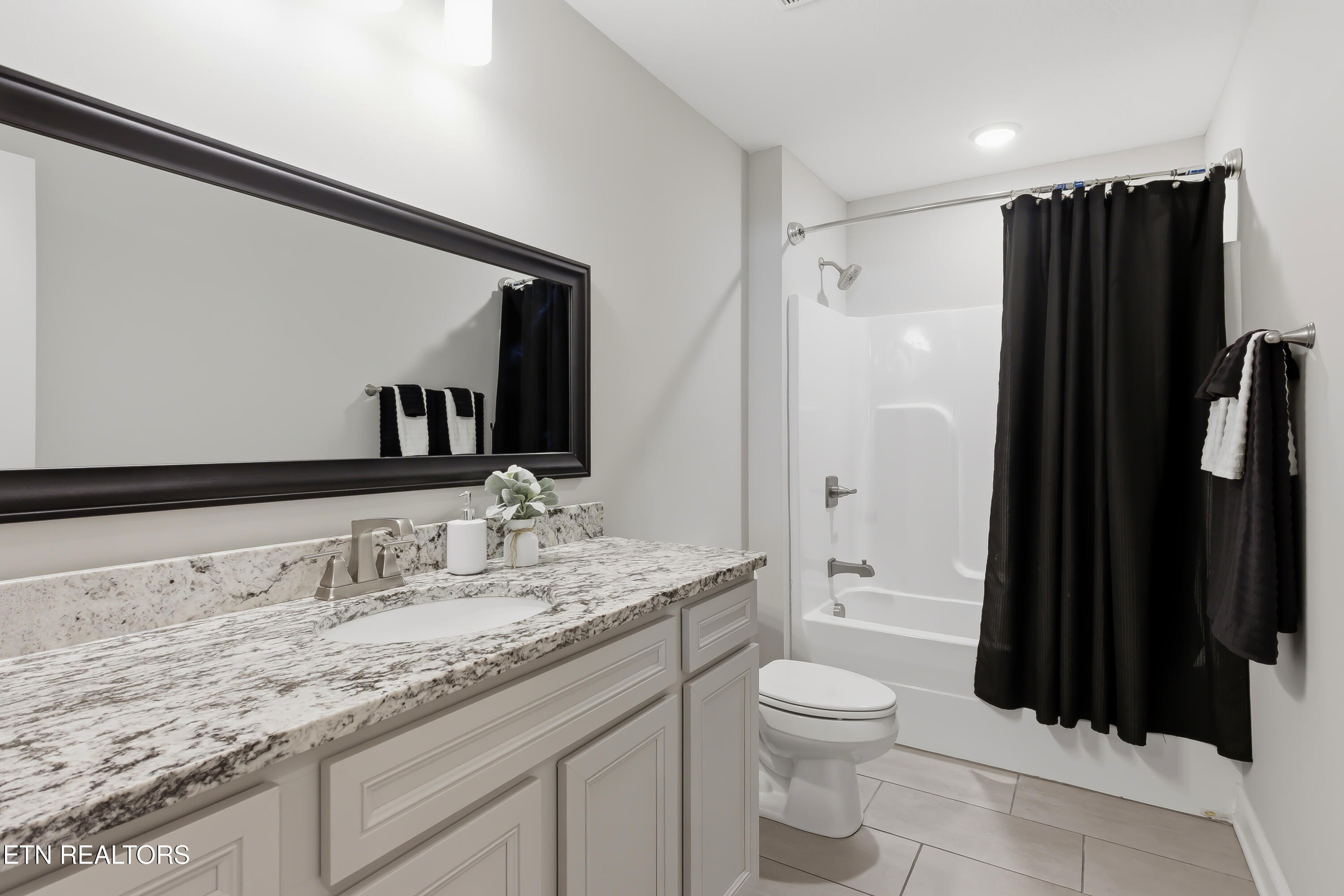 2663 Windjammer Lane