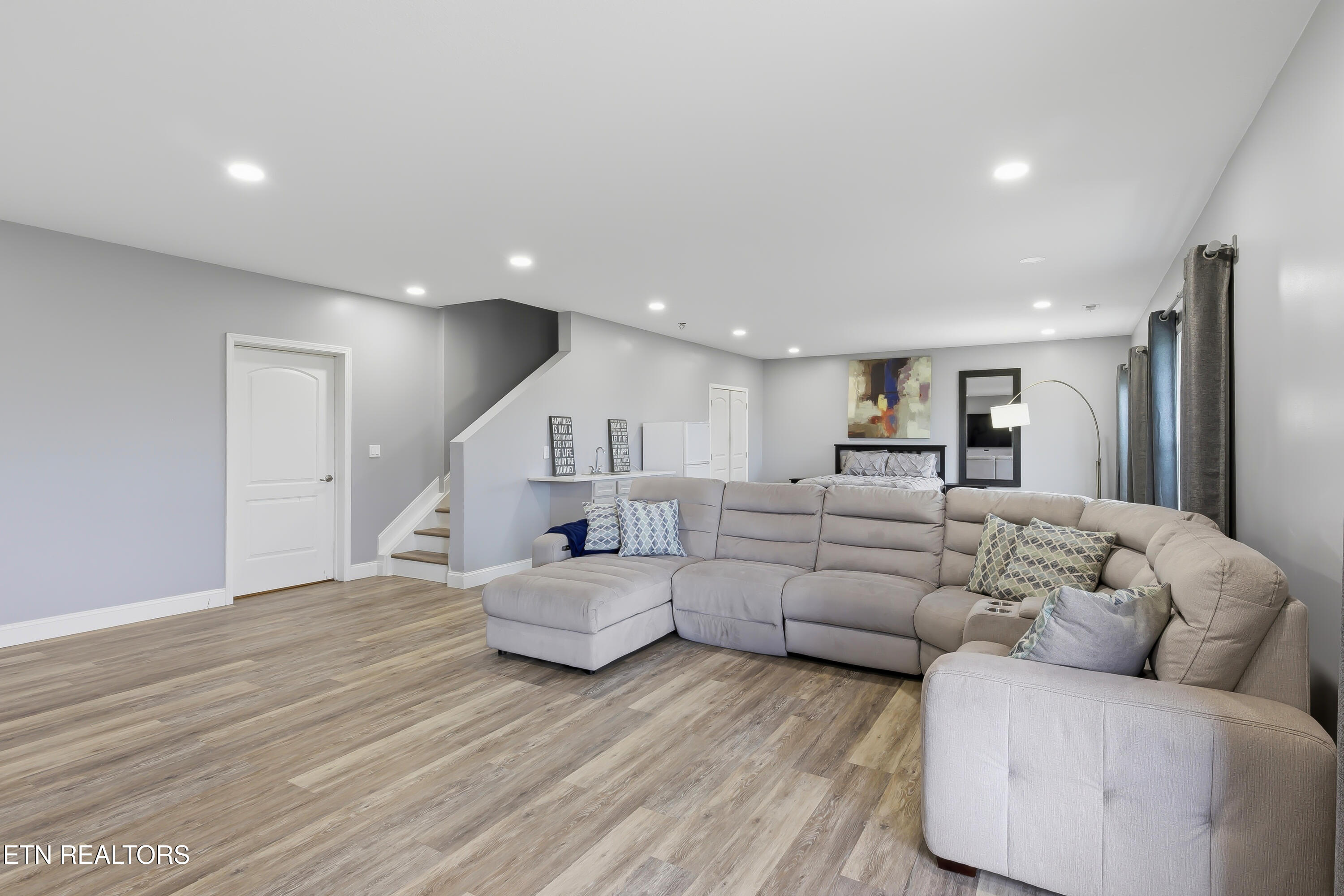 2663 Windjammer Lane